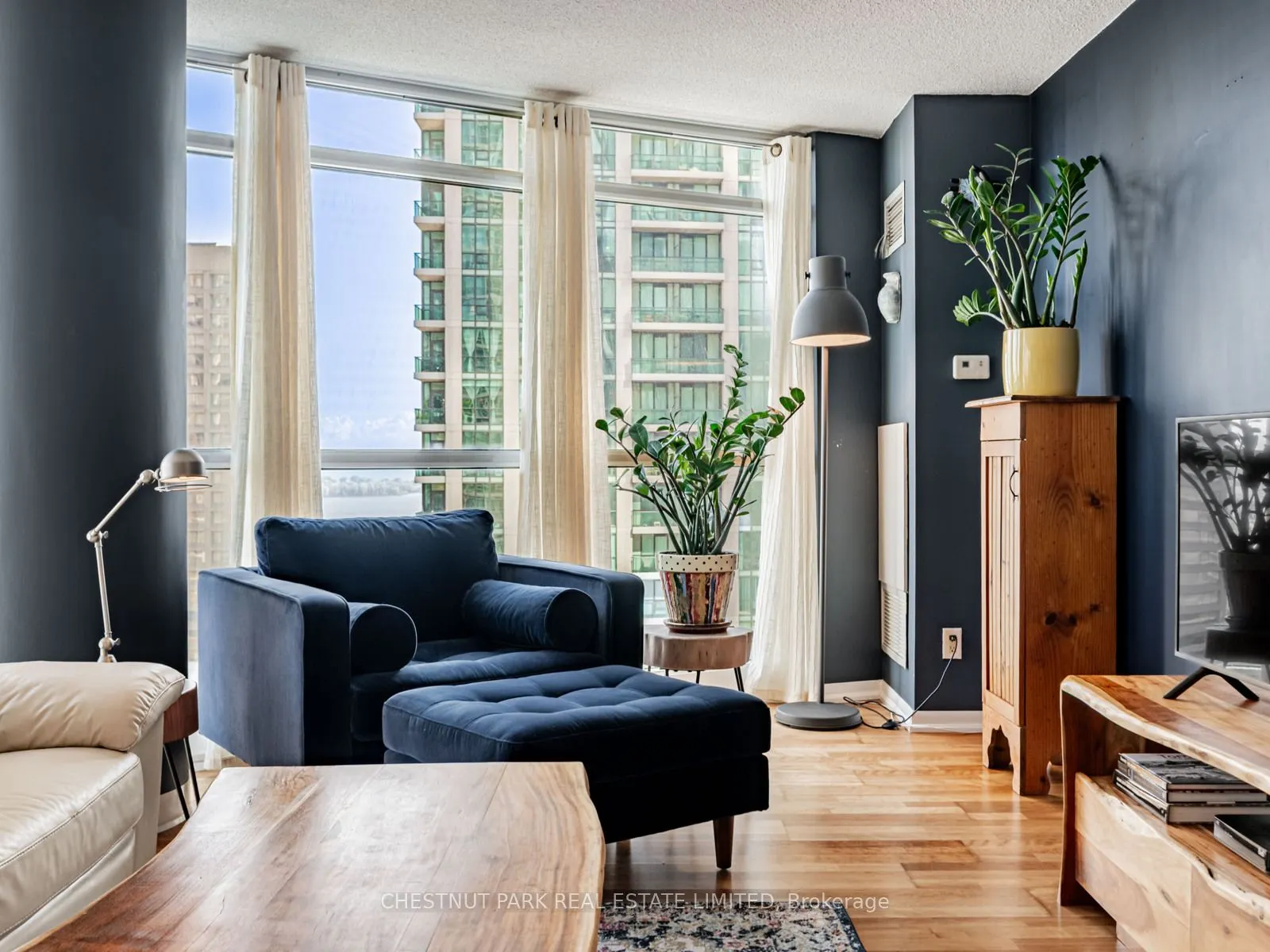 18 Yonge Street, #2211
