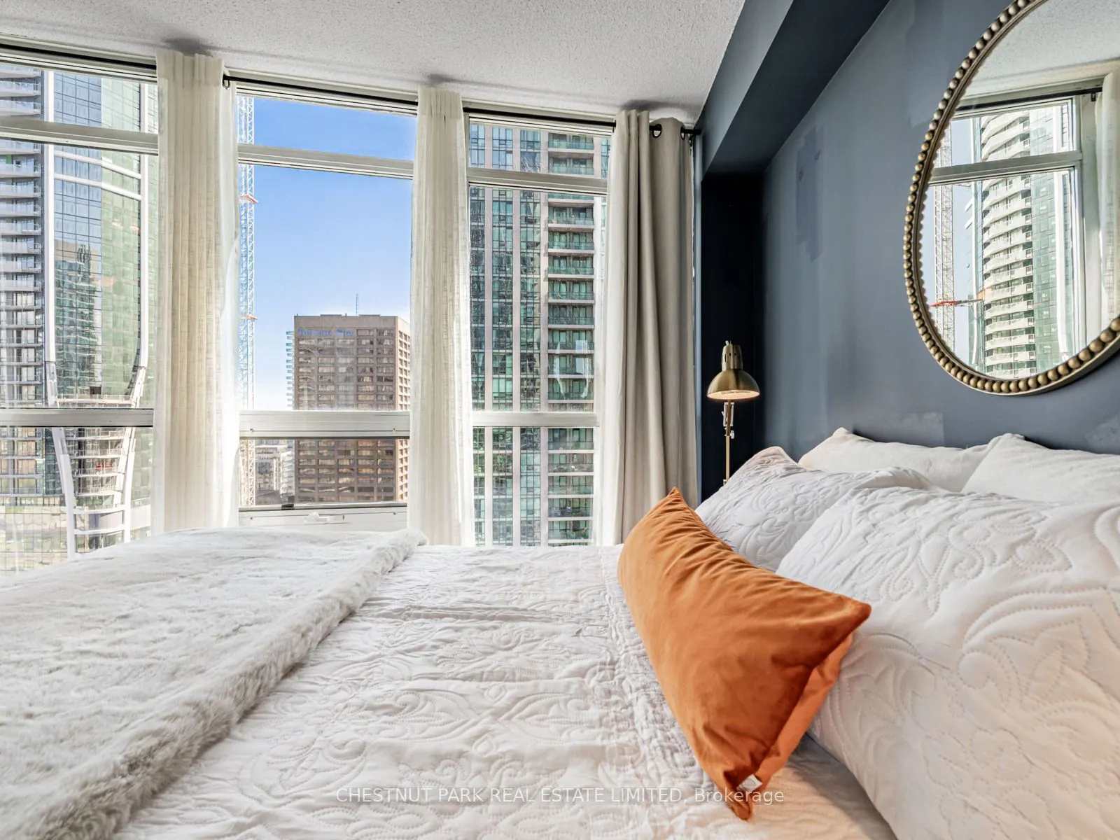 18 Yonge Street, #2211