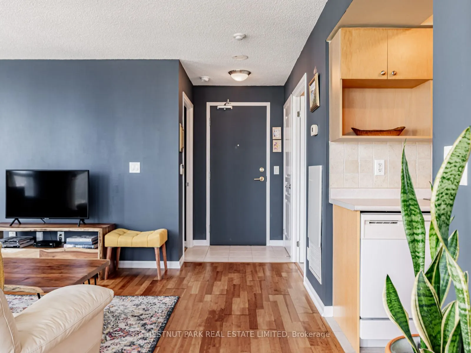 18 Yonge Street, #2211