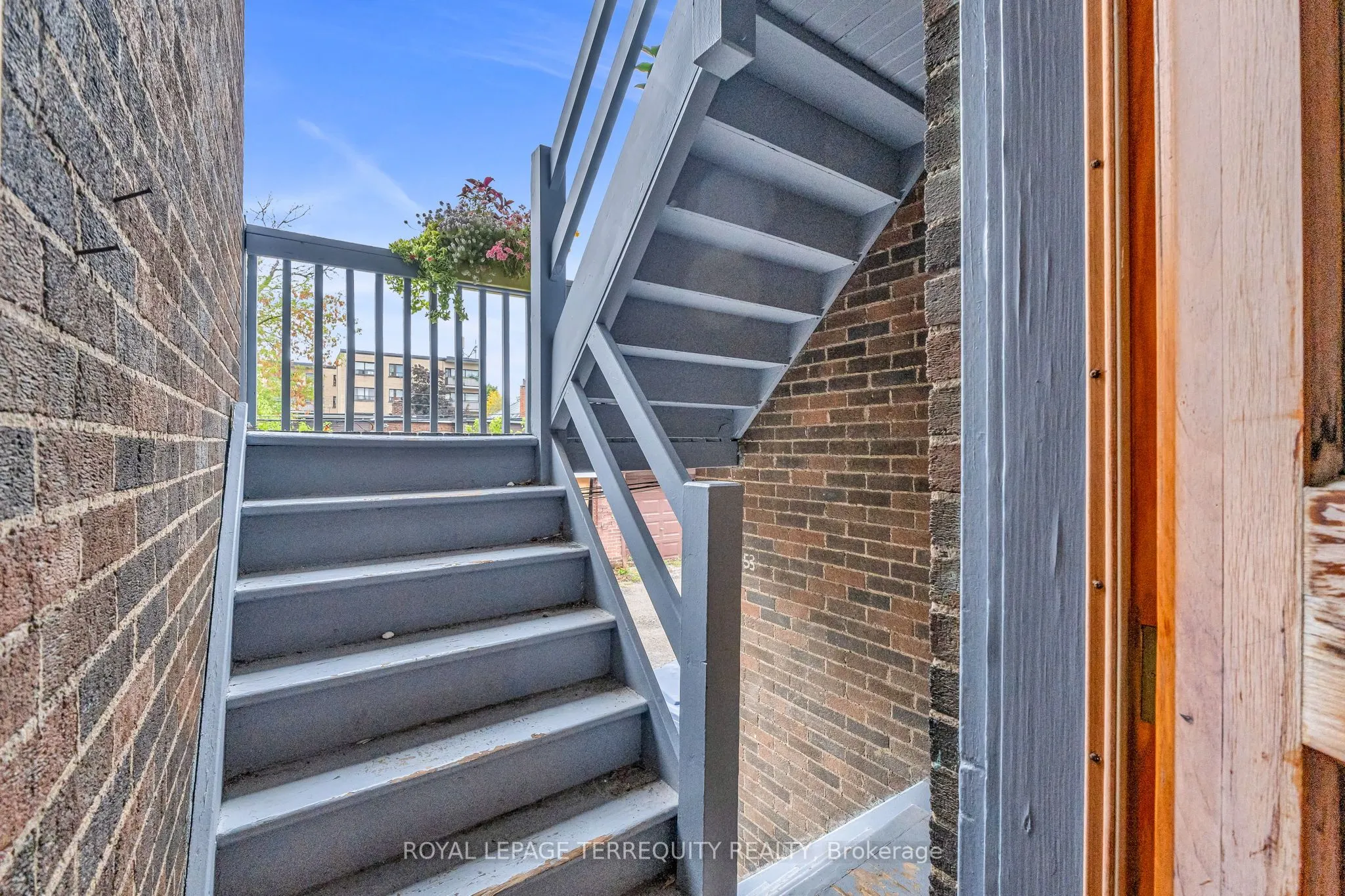 51 Claxton Boulevard