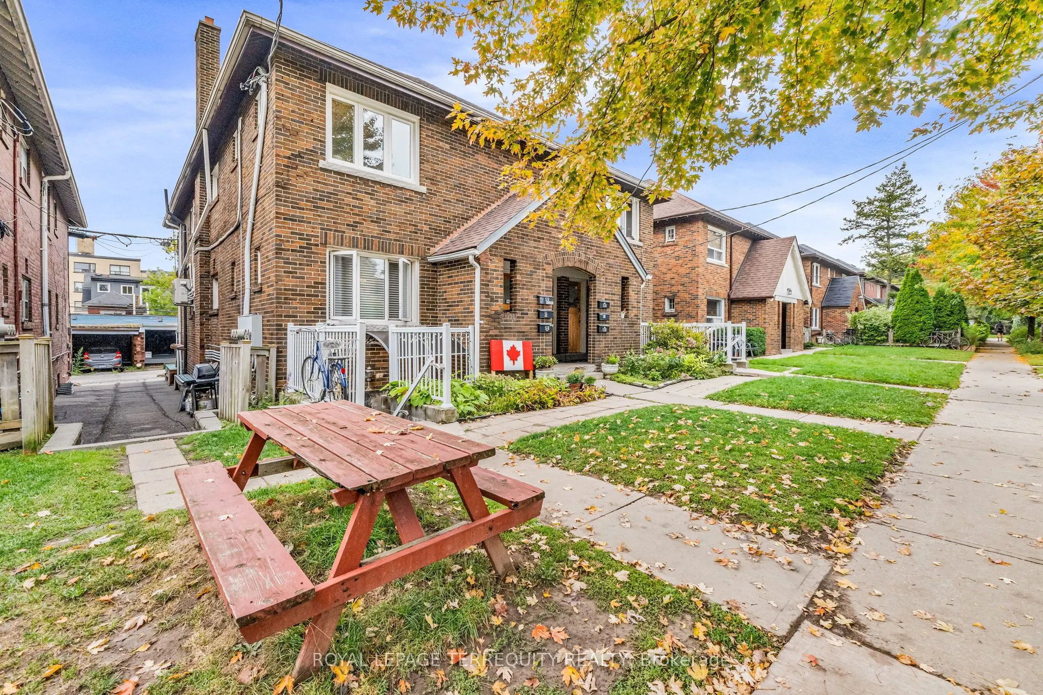 51 Claxton Boulevard