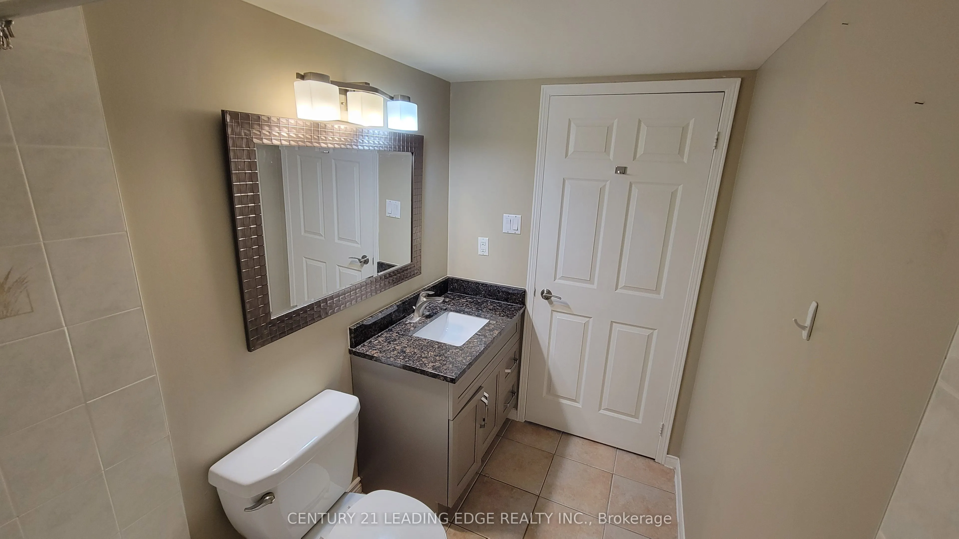 887 Bay Street, #1002