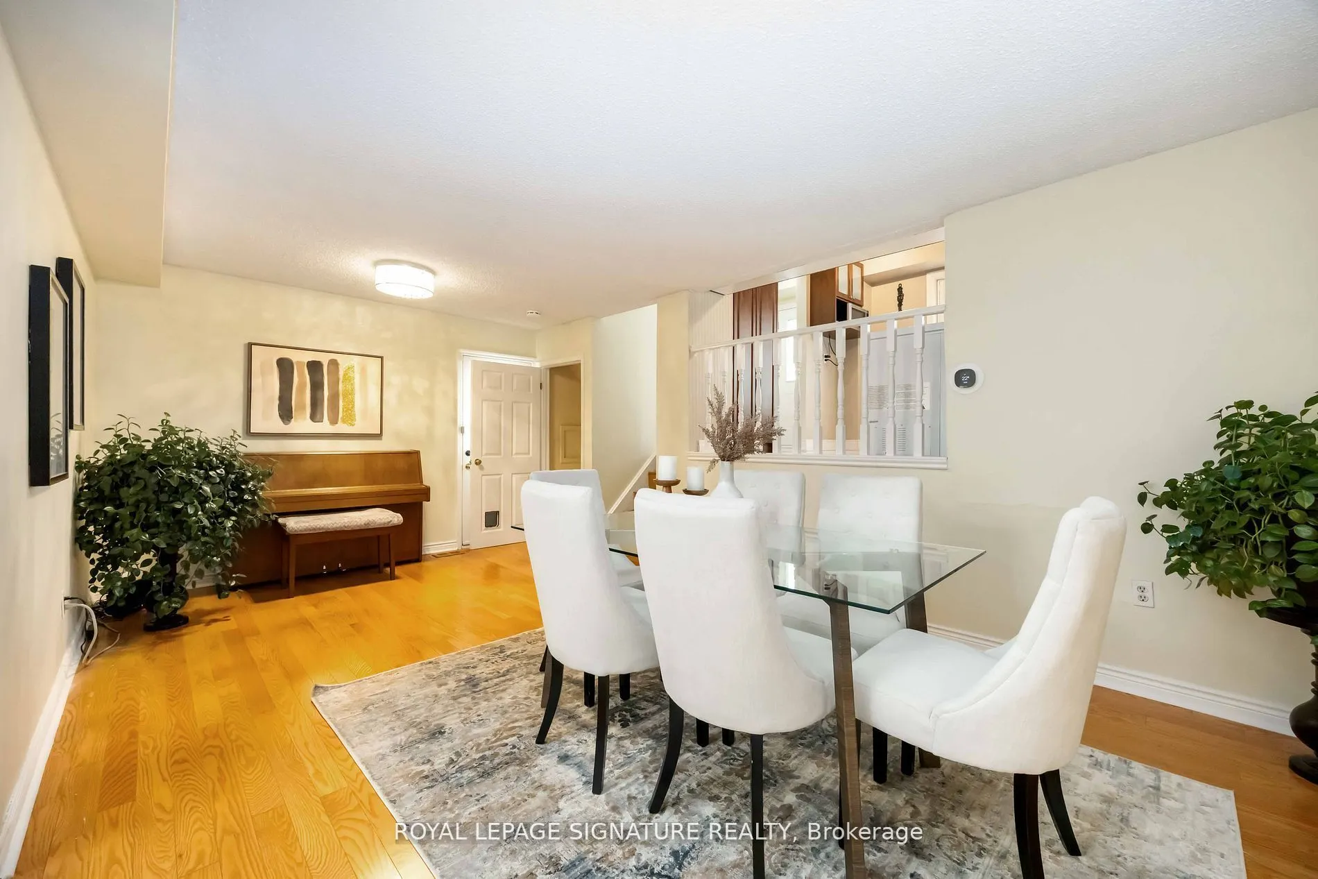 104 Billington Crescent