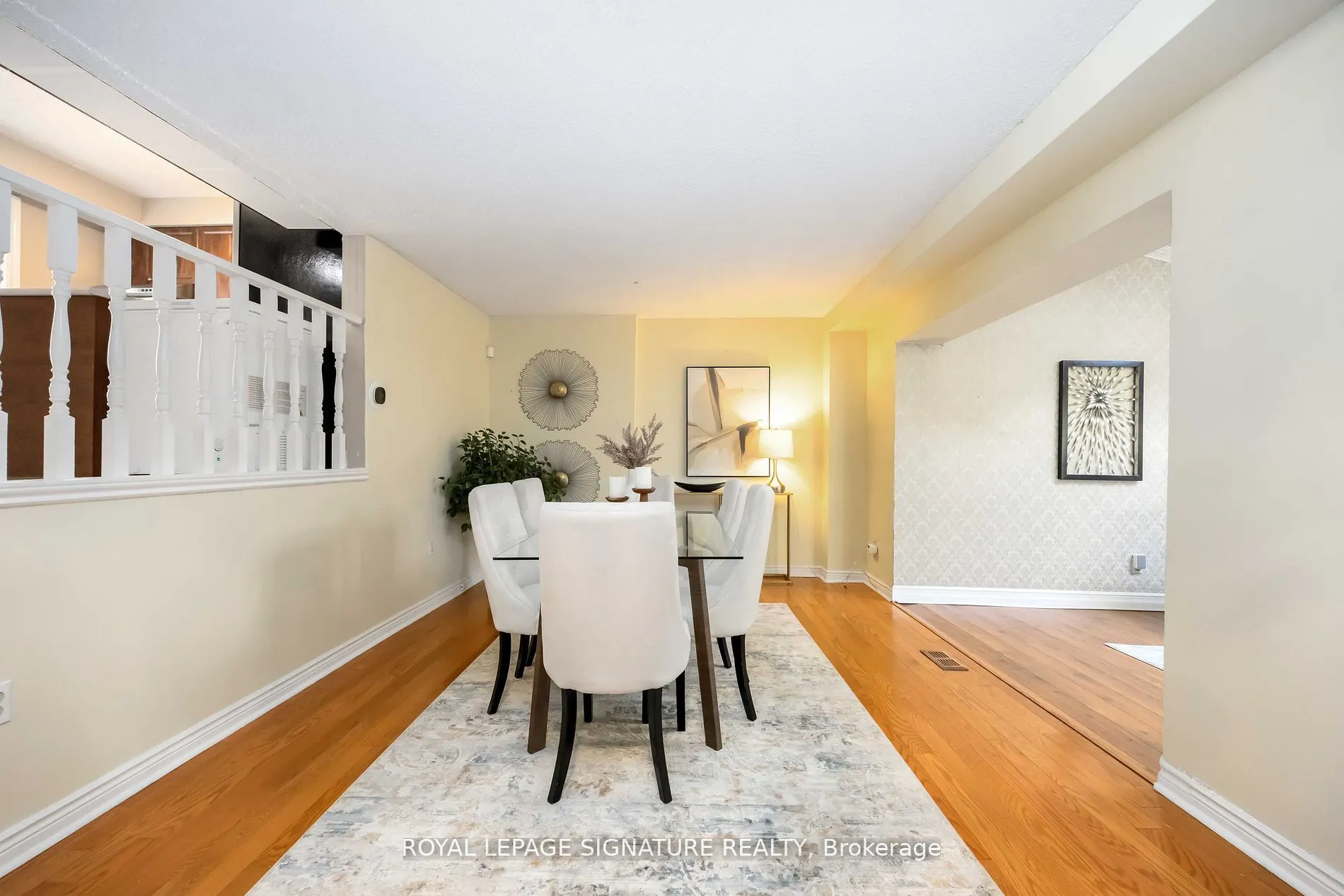 104 Billington Crescent