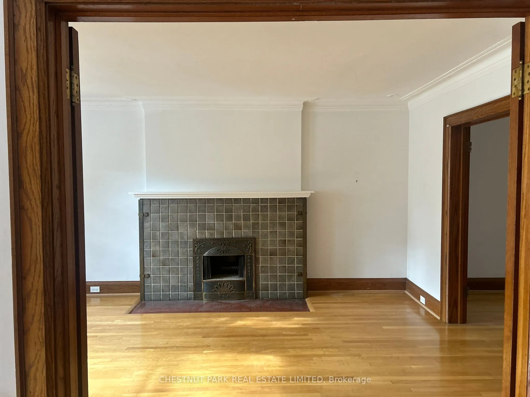 60 Heath Street W