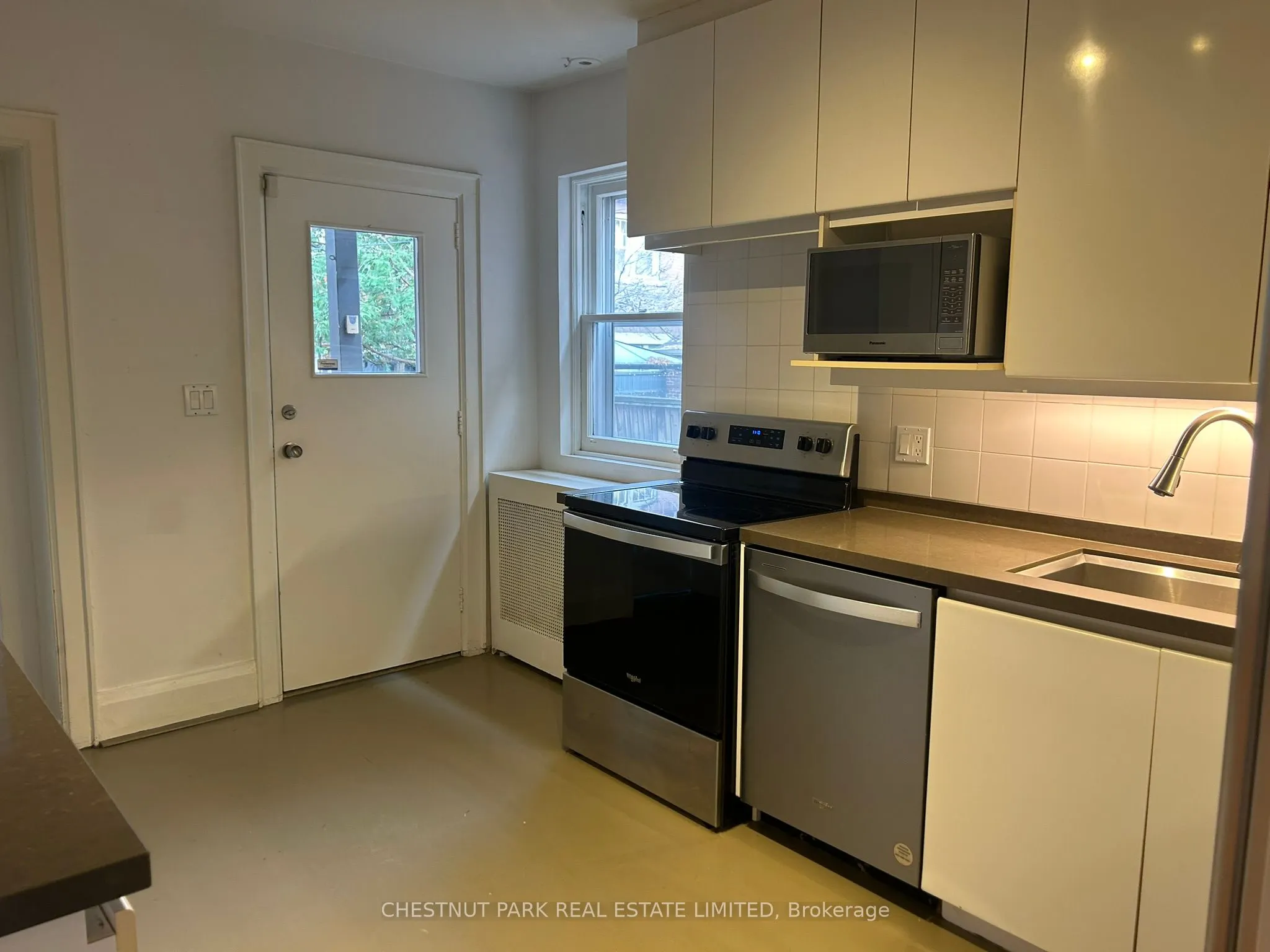 60 Heath Street W