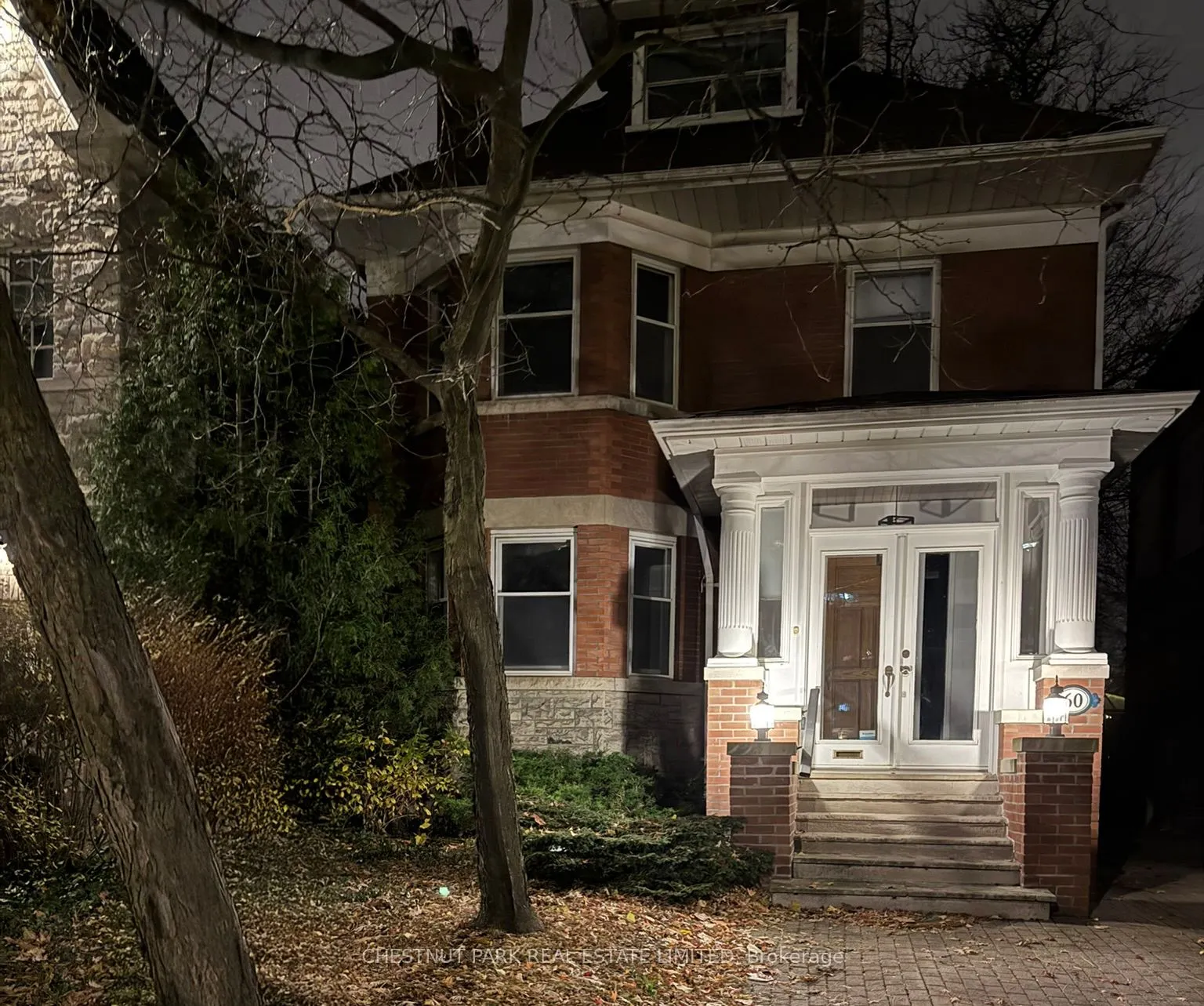 60 Heath Street W