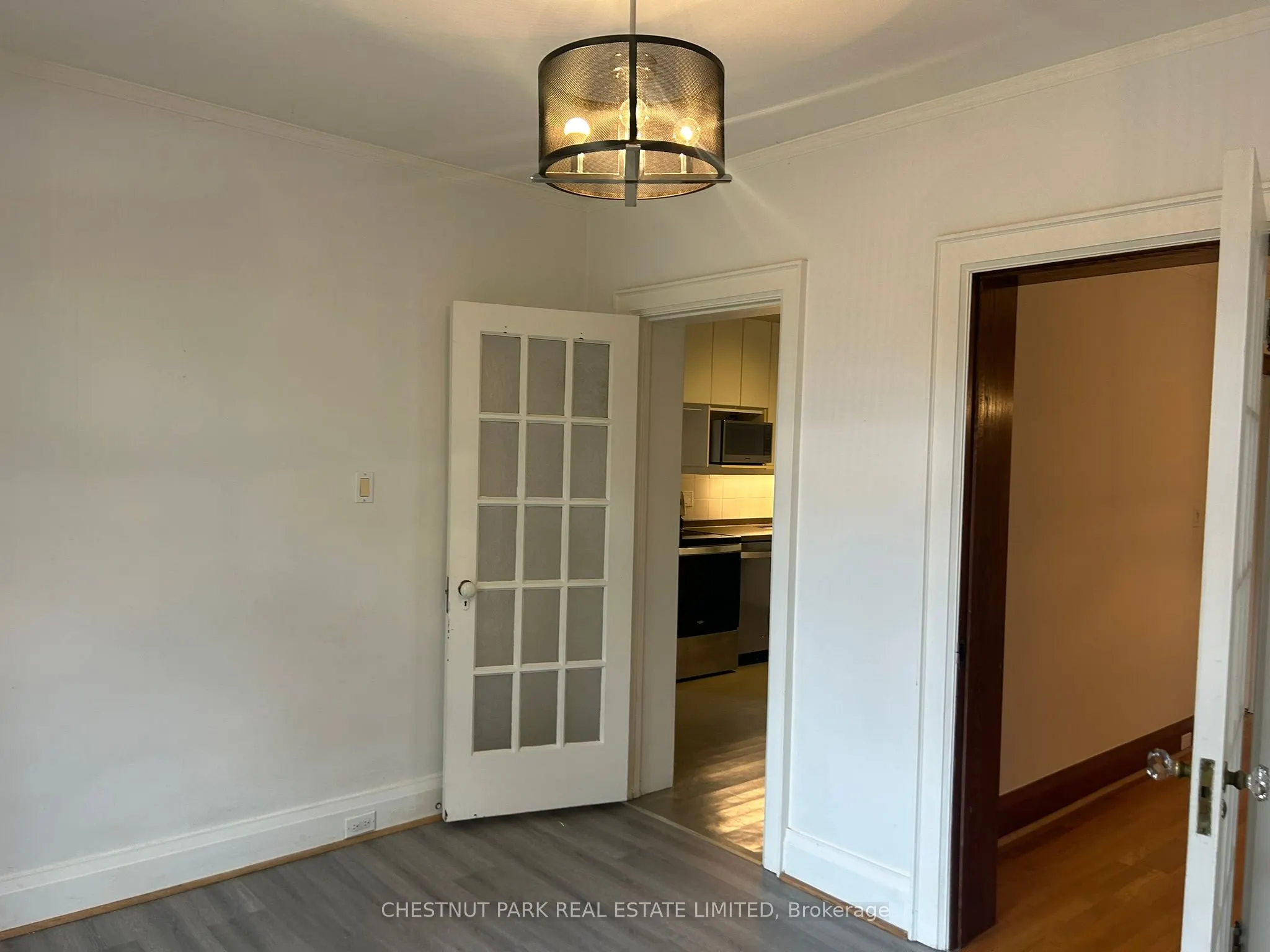 60 Heath Street W