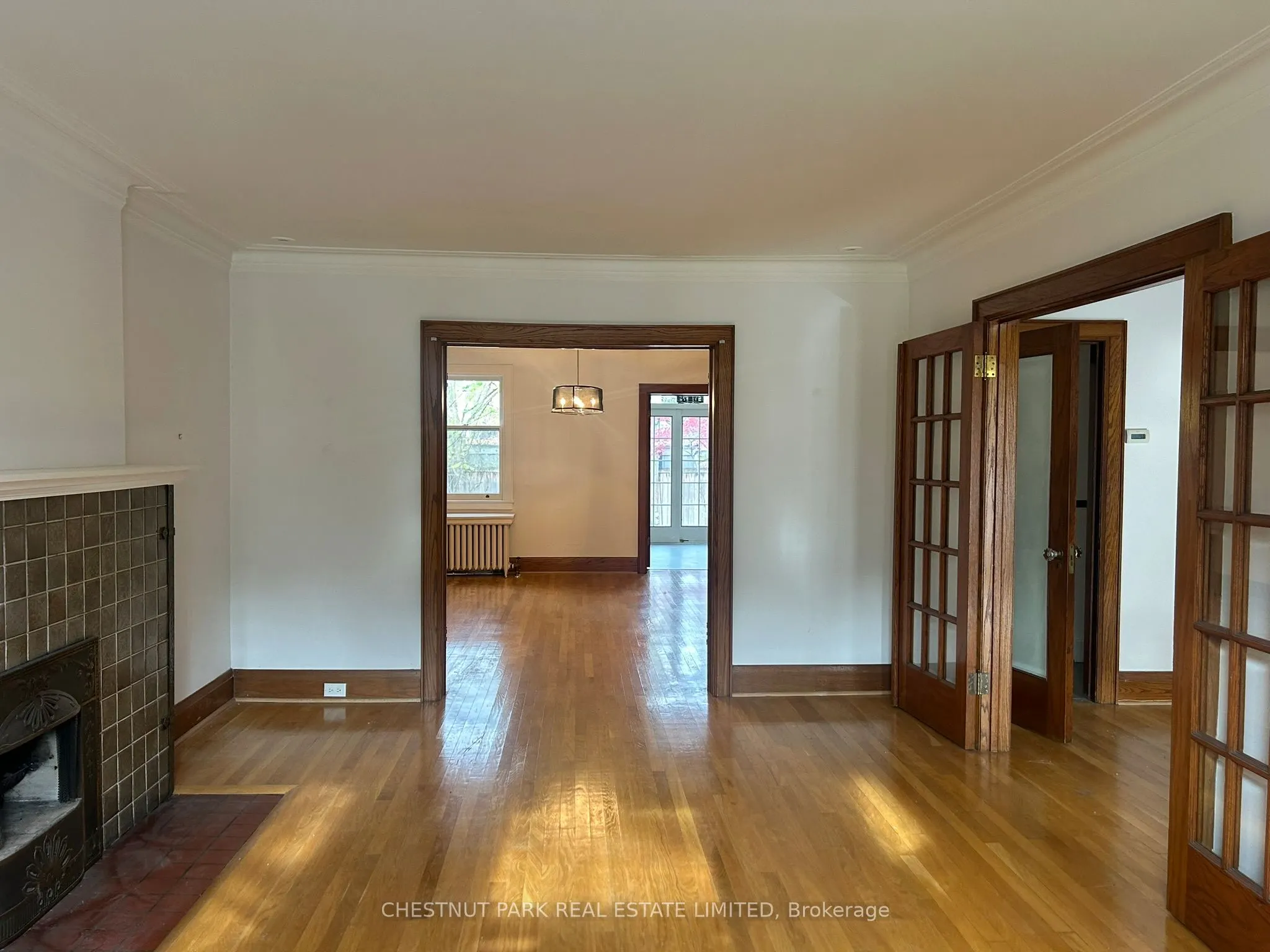60 Heath Street W