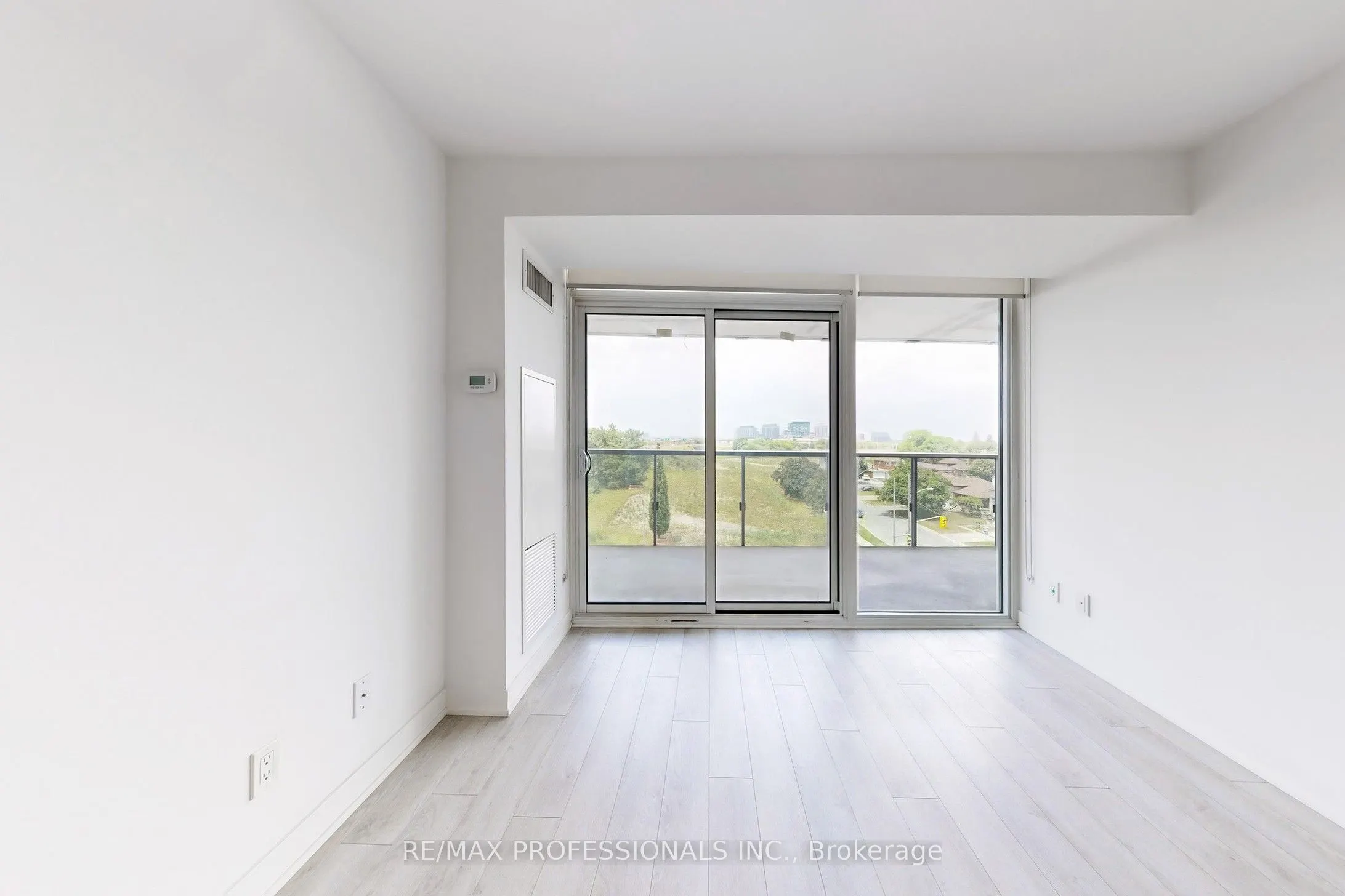 120 Varna Drive, #613