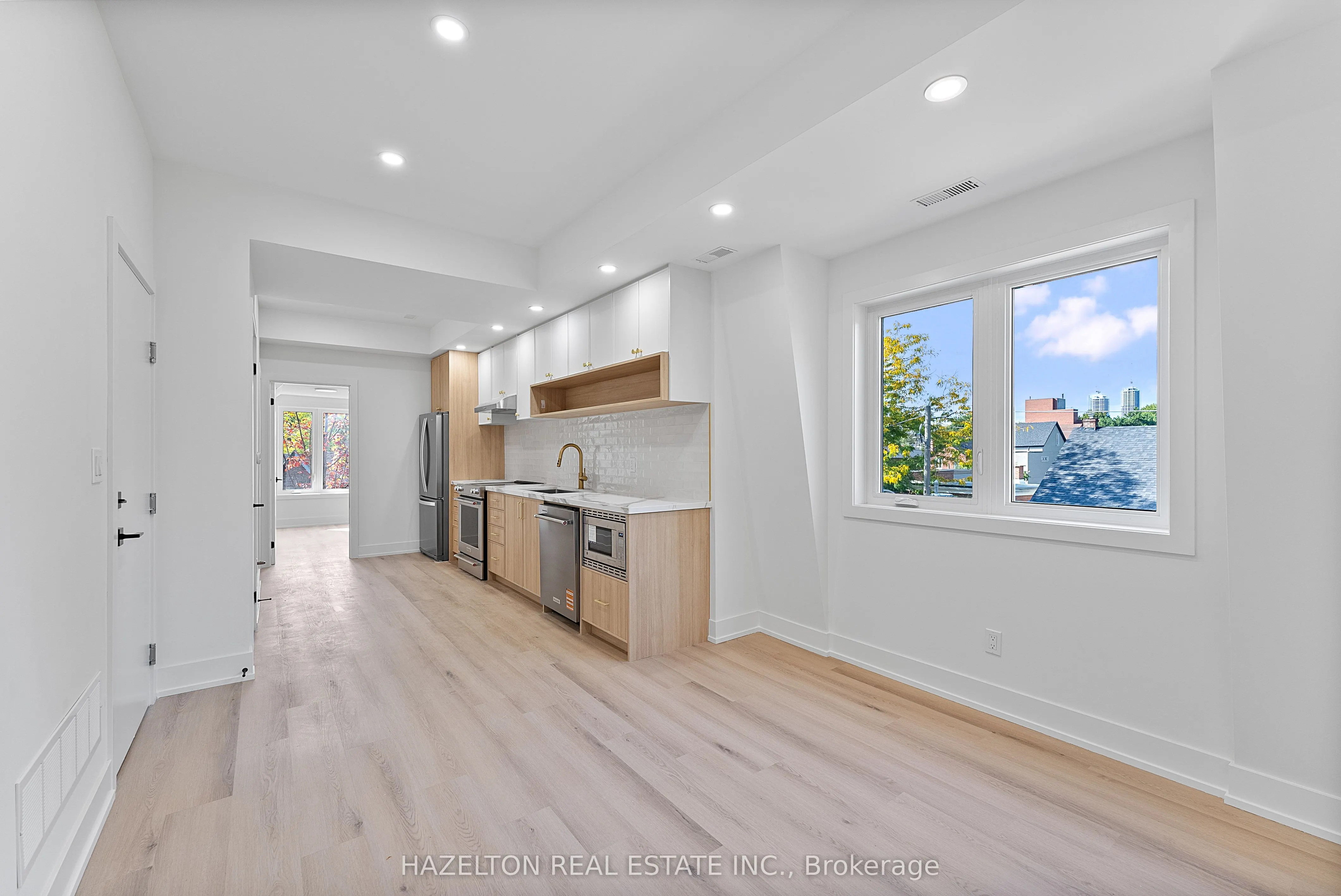 127 Northcote Avenue, #4