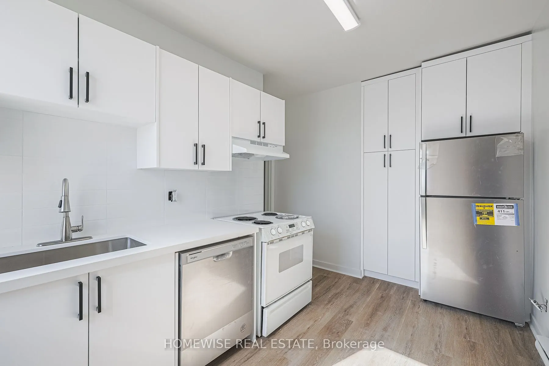 571 St Clair Avenue W