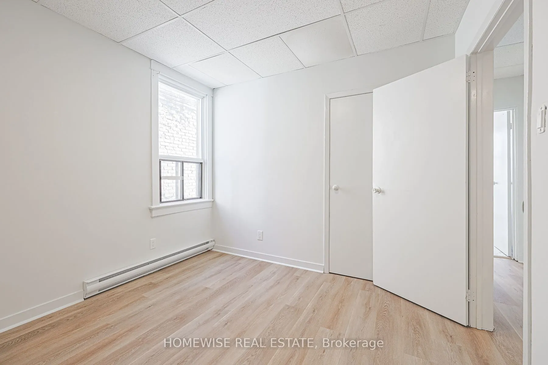 571 St Clair Avenue W