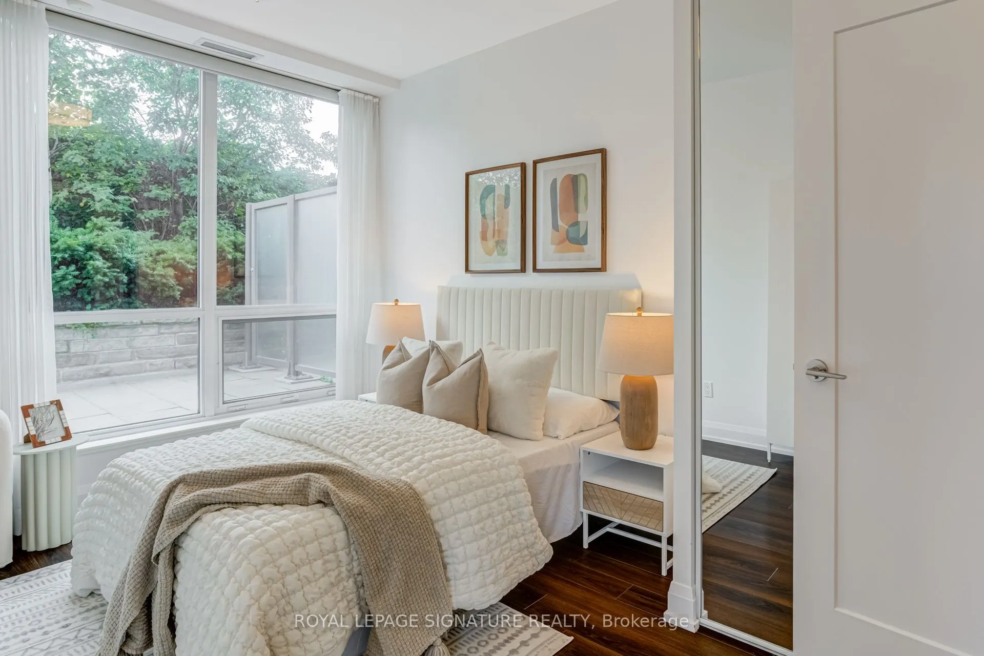 18 Graydon Hall Drive, #205