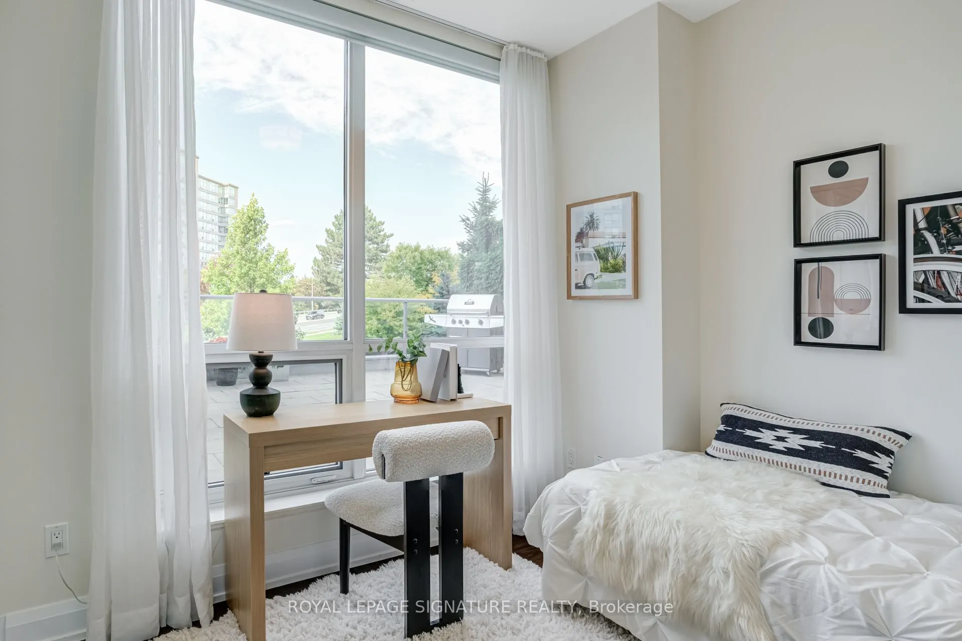 18 Graydon Hall Drive, #205