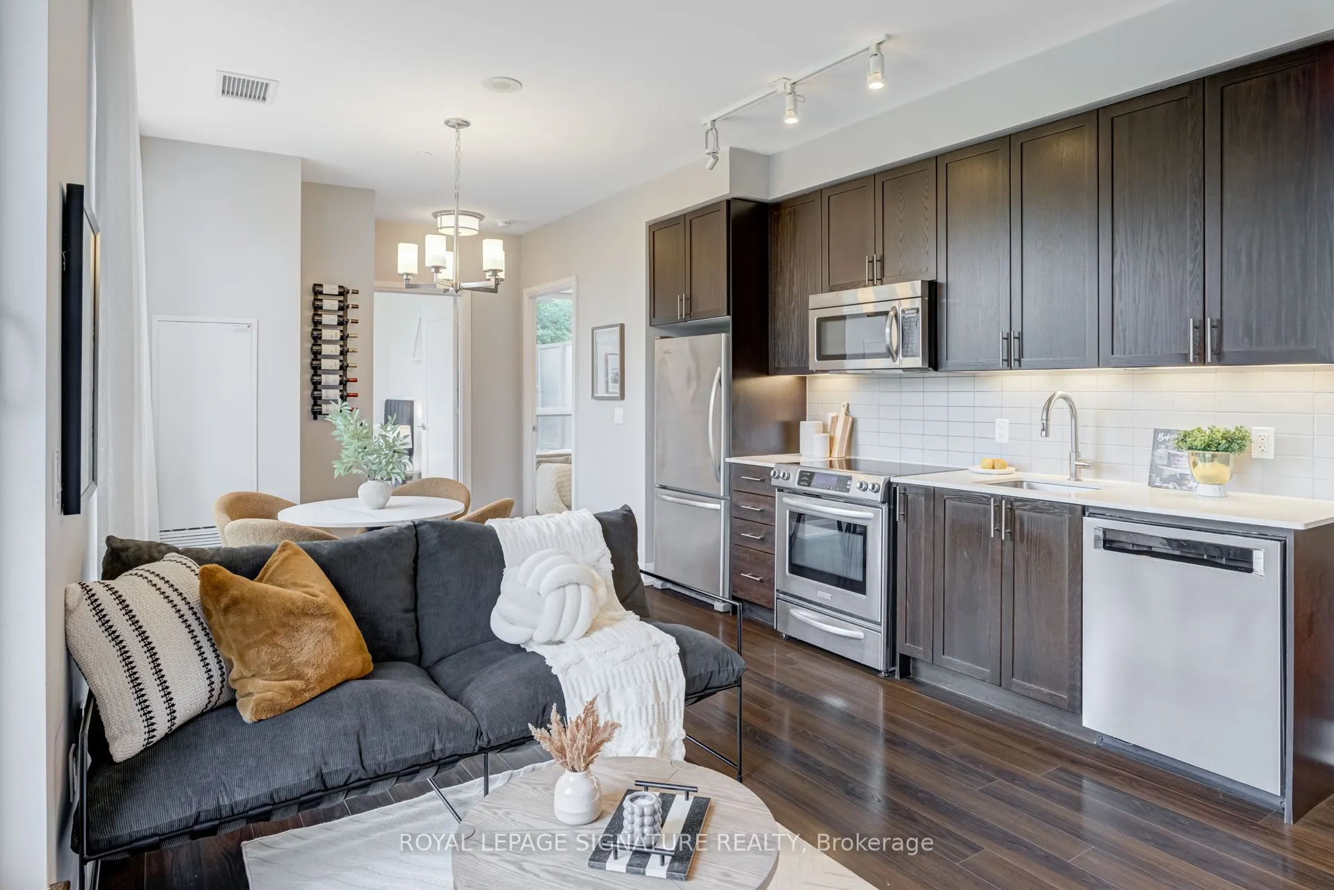 18 Graydon Hall Drive, #205