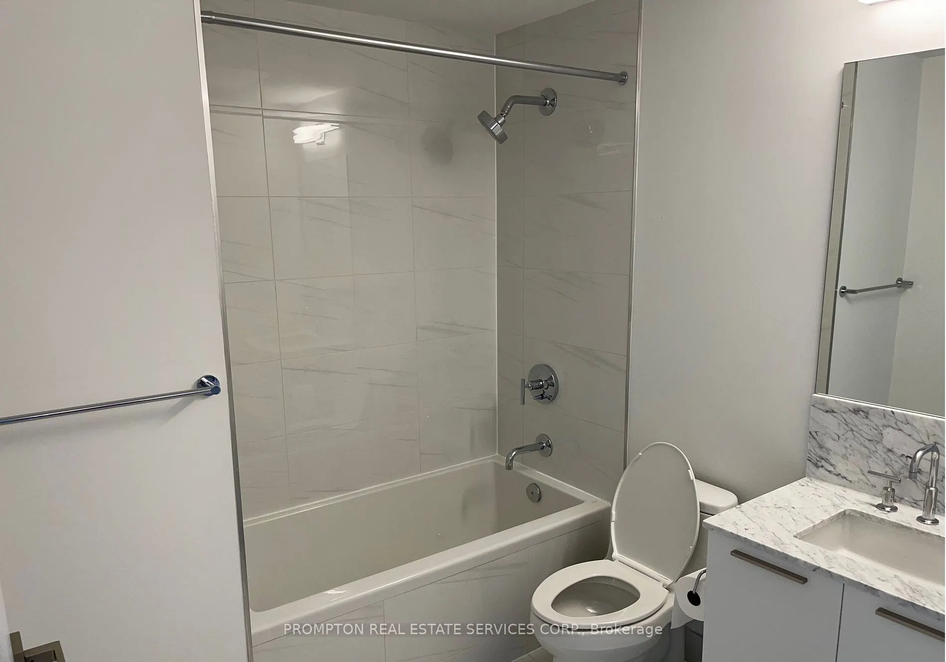 3 Gloucester Street, #2805