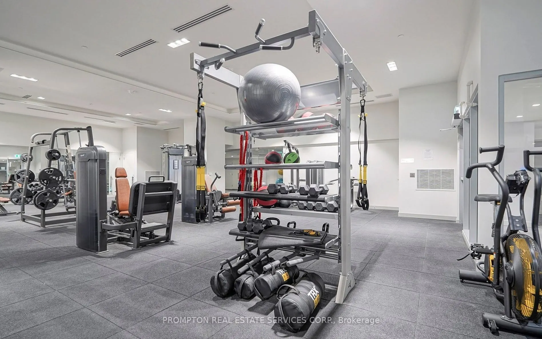 3 Gloucester Street, #2805