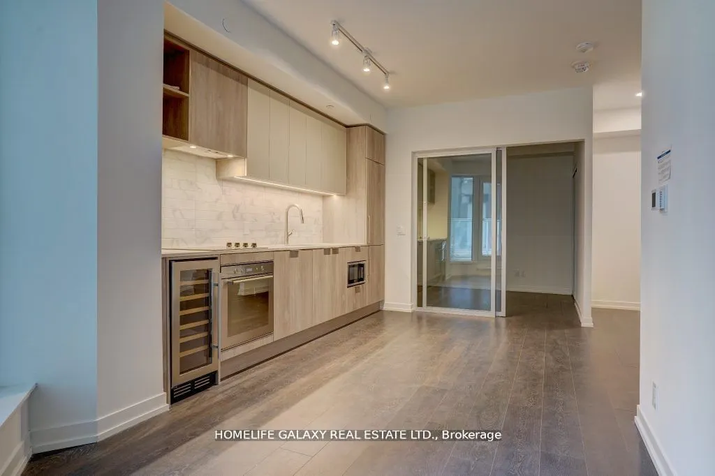 2020 Bathurst Street, #307