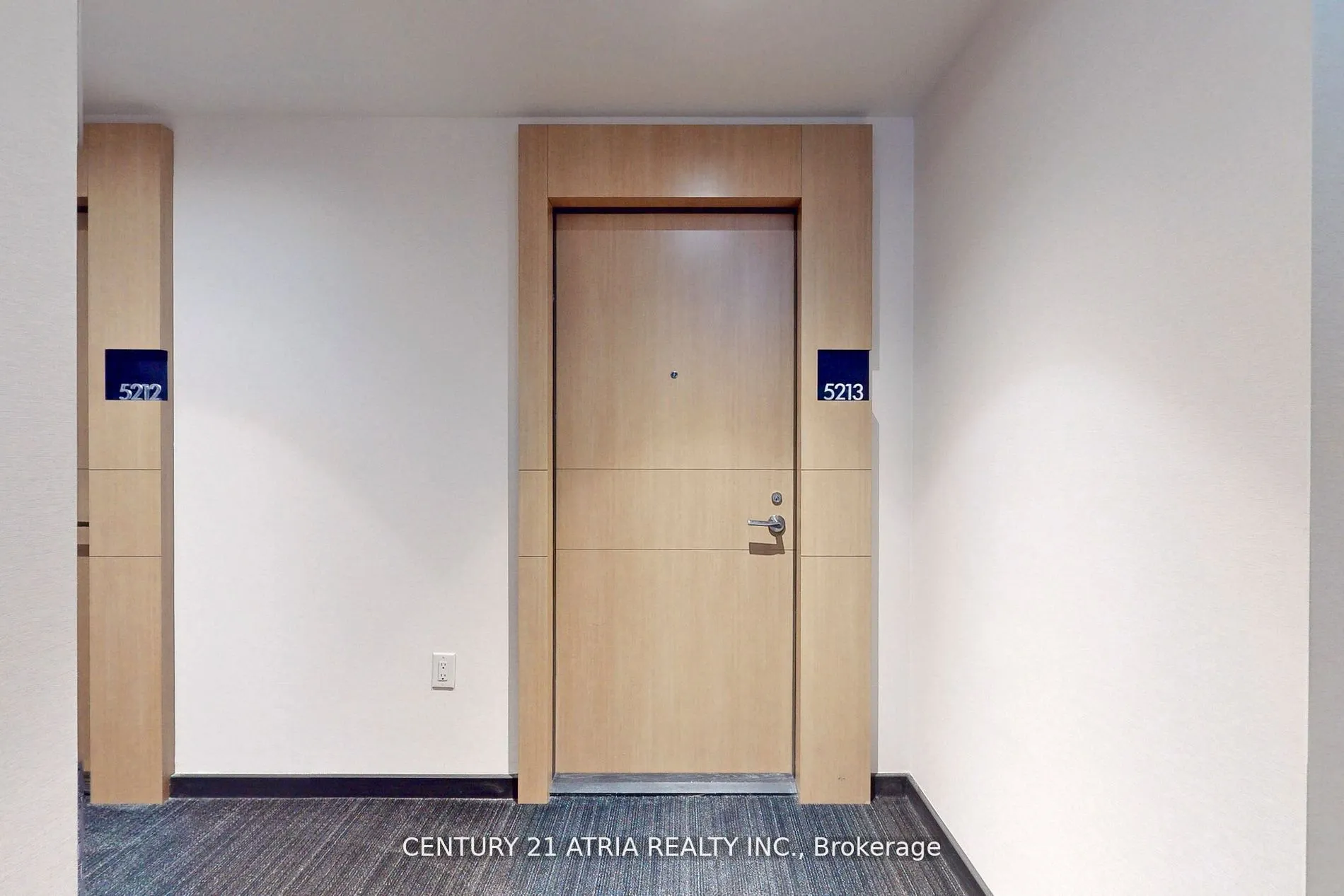 11 Wellesley Street W, #5213