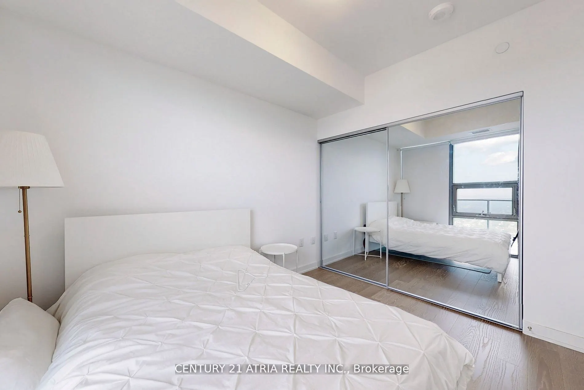 11 Wellesley Street W, #5213