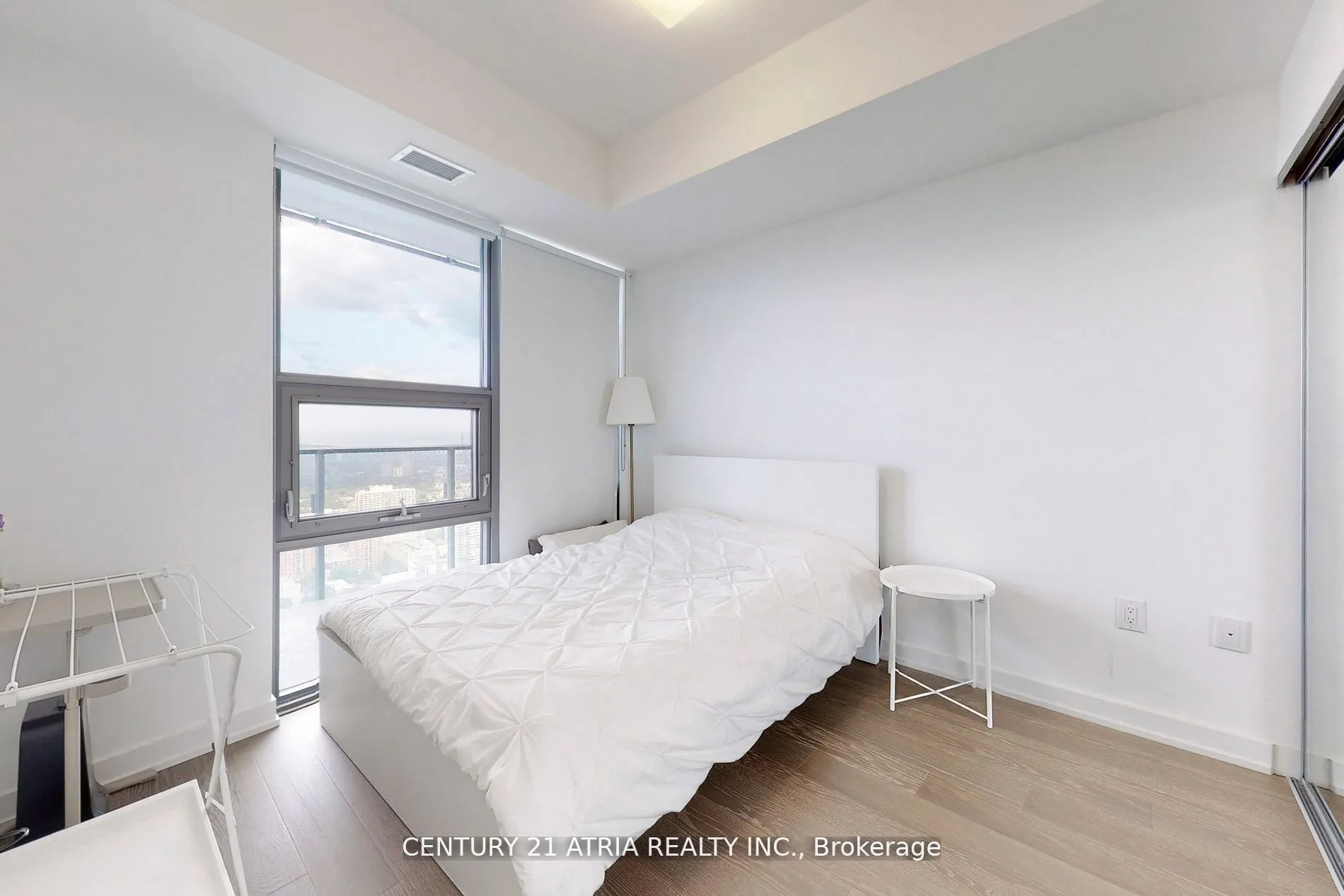 11 Wellesley Street W, #5213