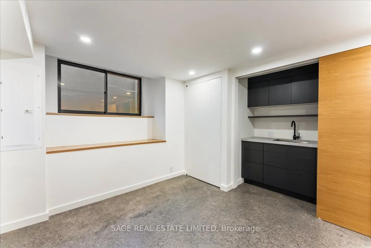 17 Gordon Street