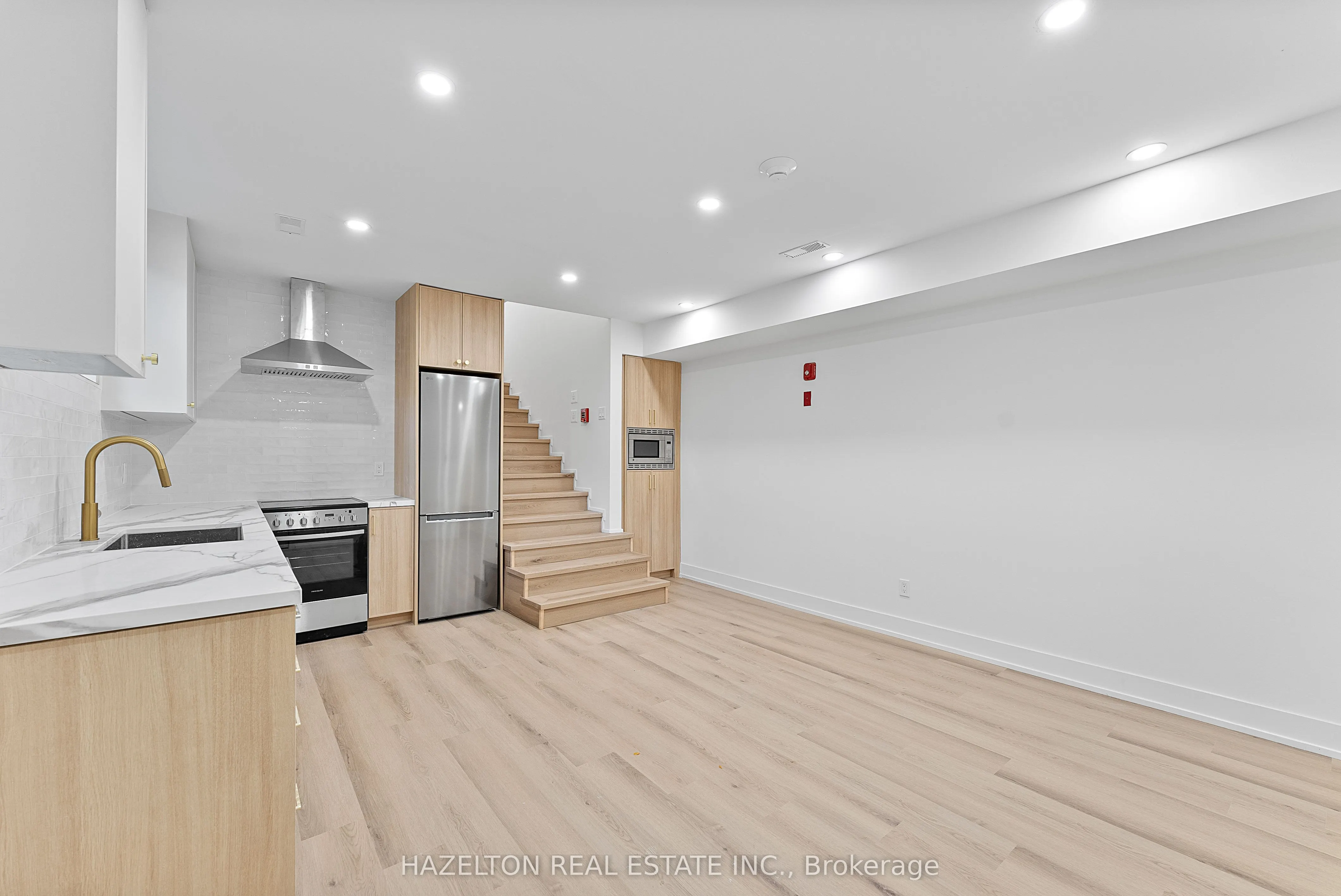 127 Northcote Avenue, #1