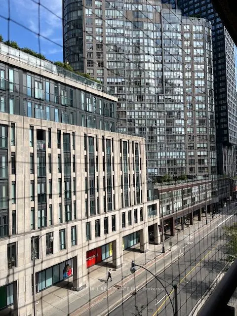 925 Bay Street, #505