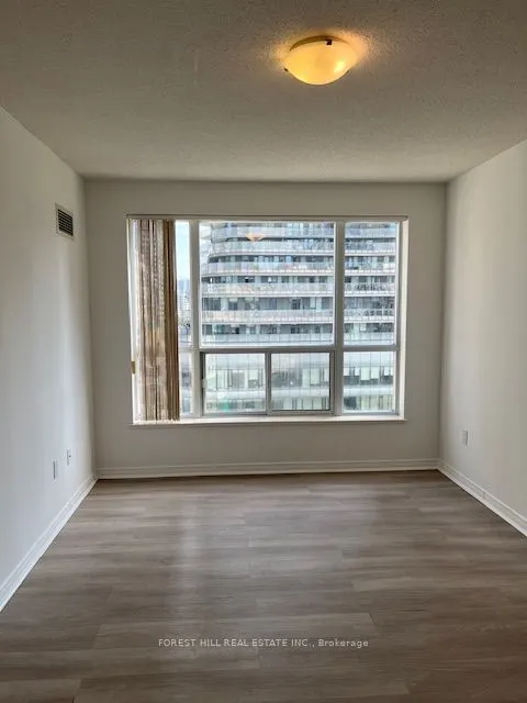 925 Bay Street, #807