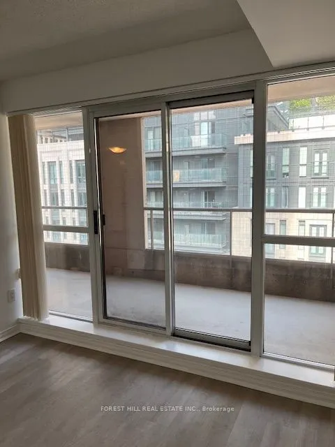 925 Bay Street, #807