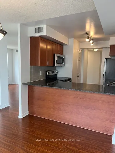 925 Bay Street, #2506