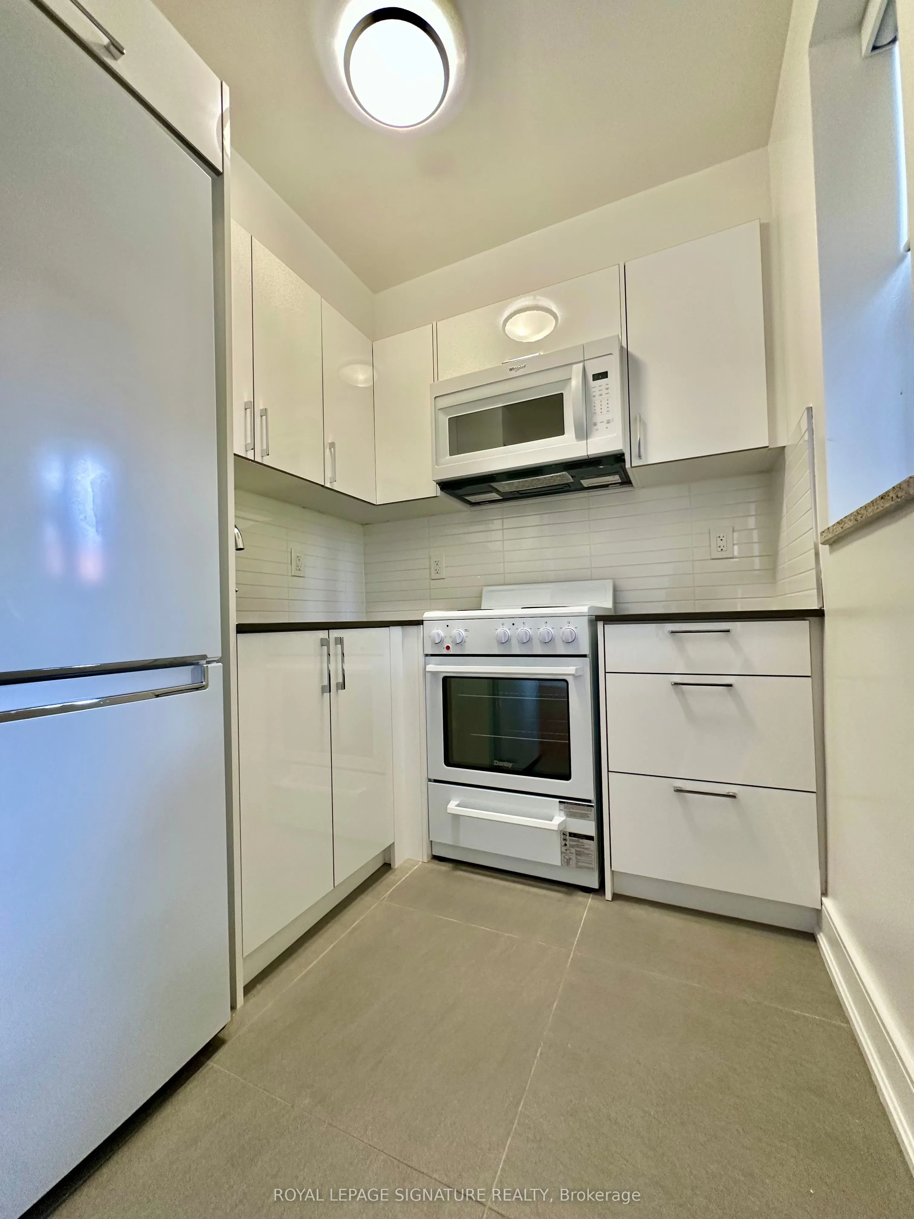 1291 Bayview Avenue, #309