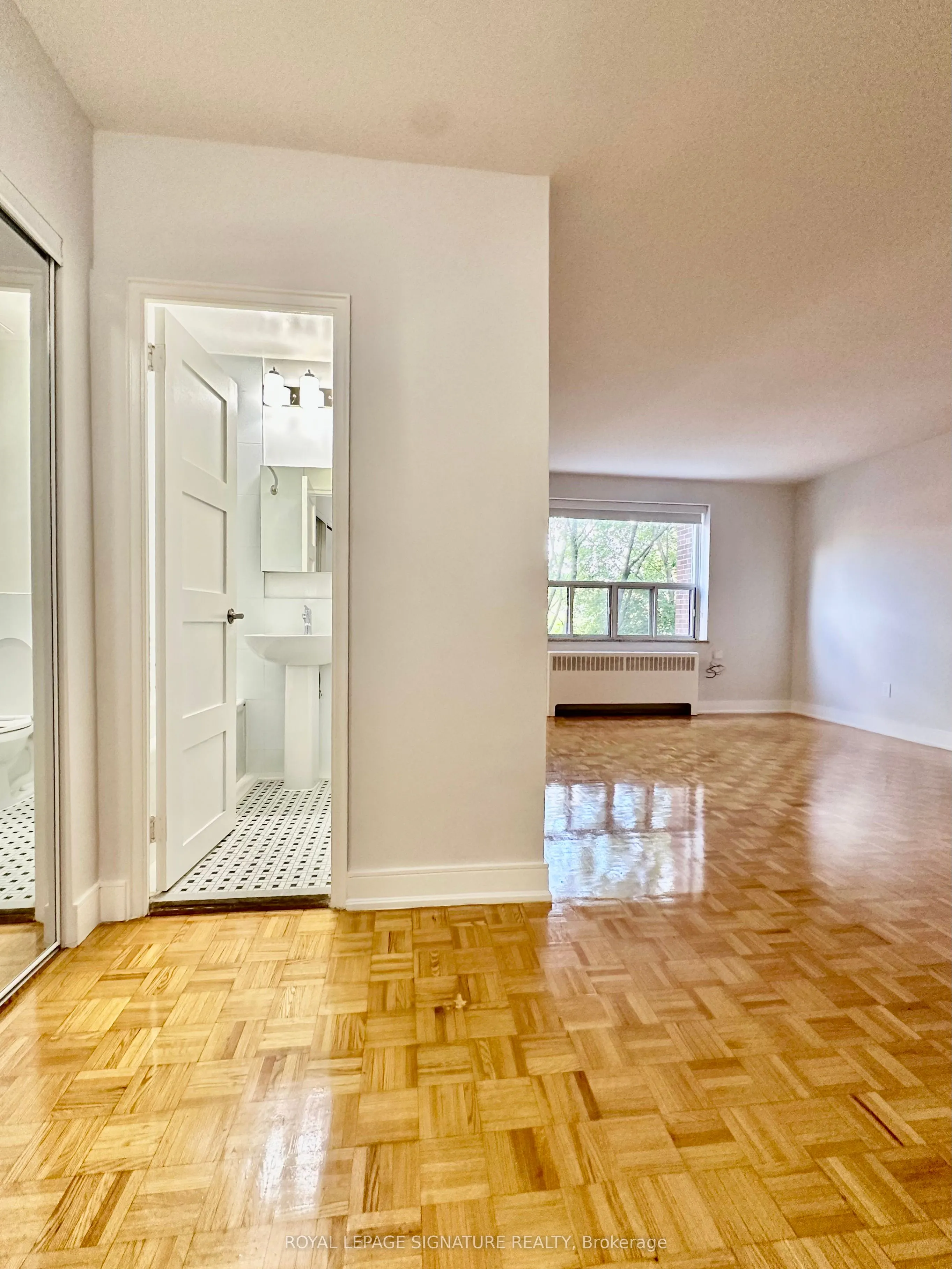 1291 Bayview Avenue, #309