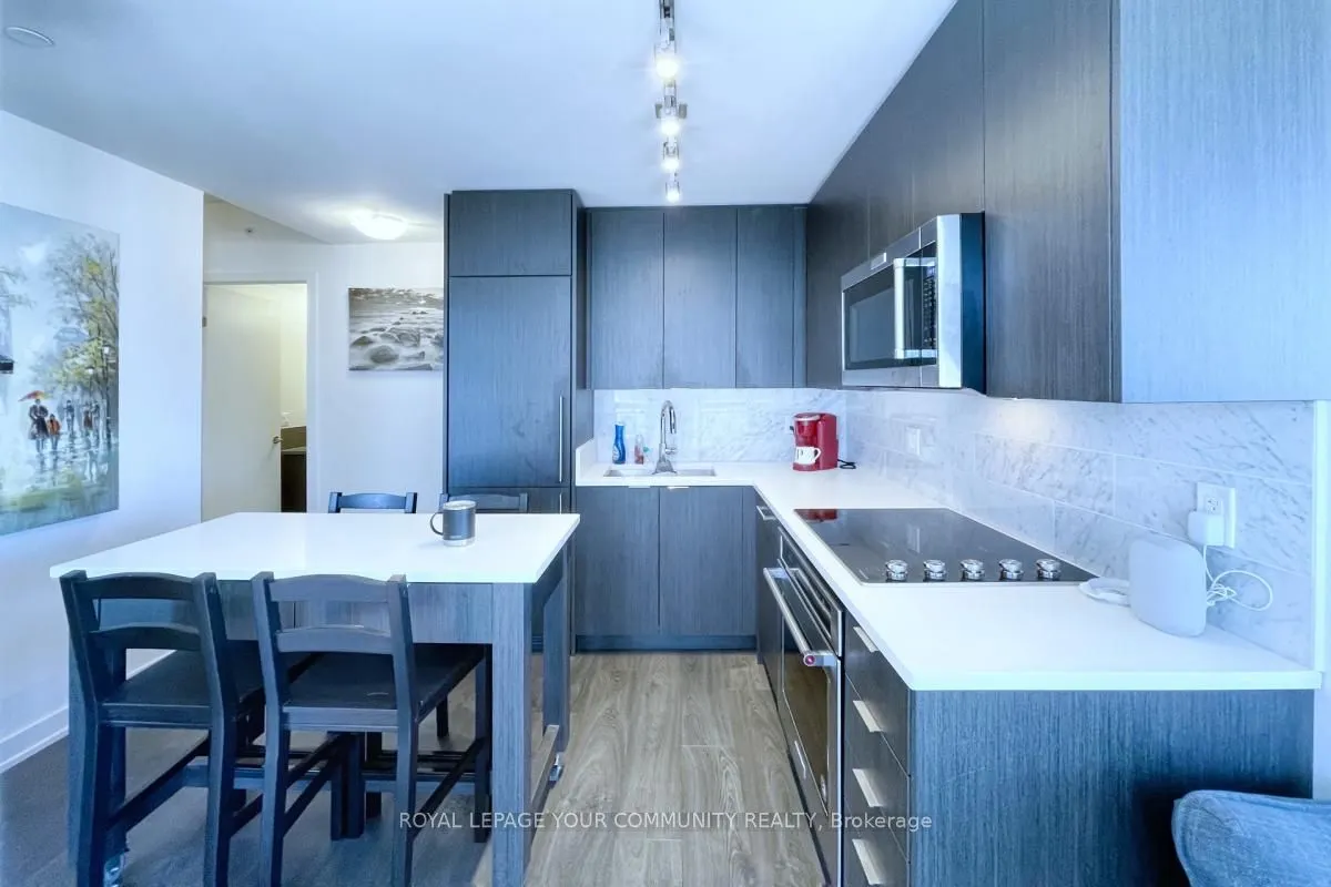 38 Iannuzzi Street, #1706