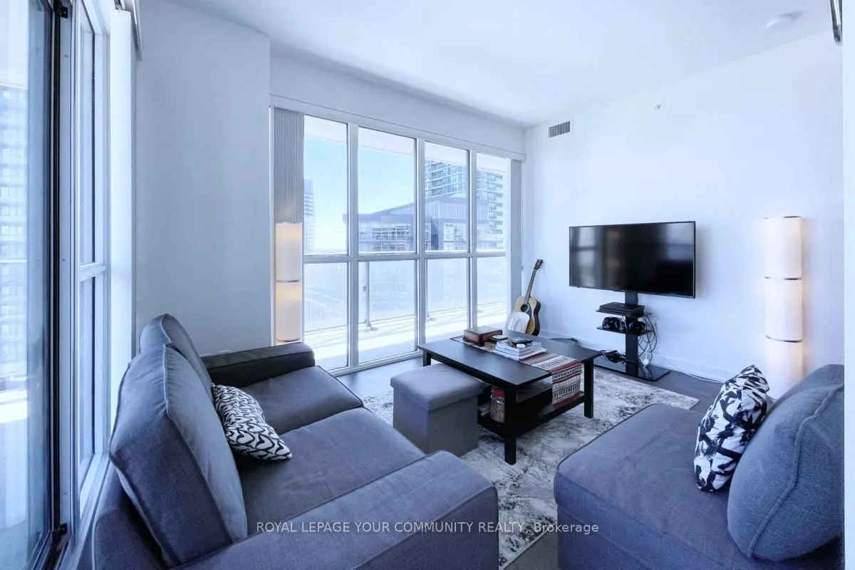 38 Iannuzzi Street, #1706