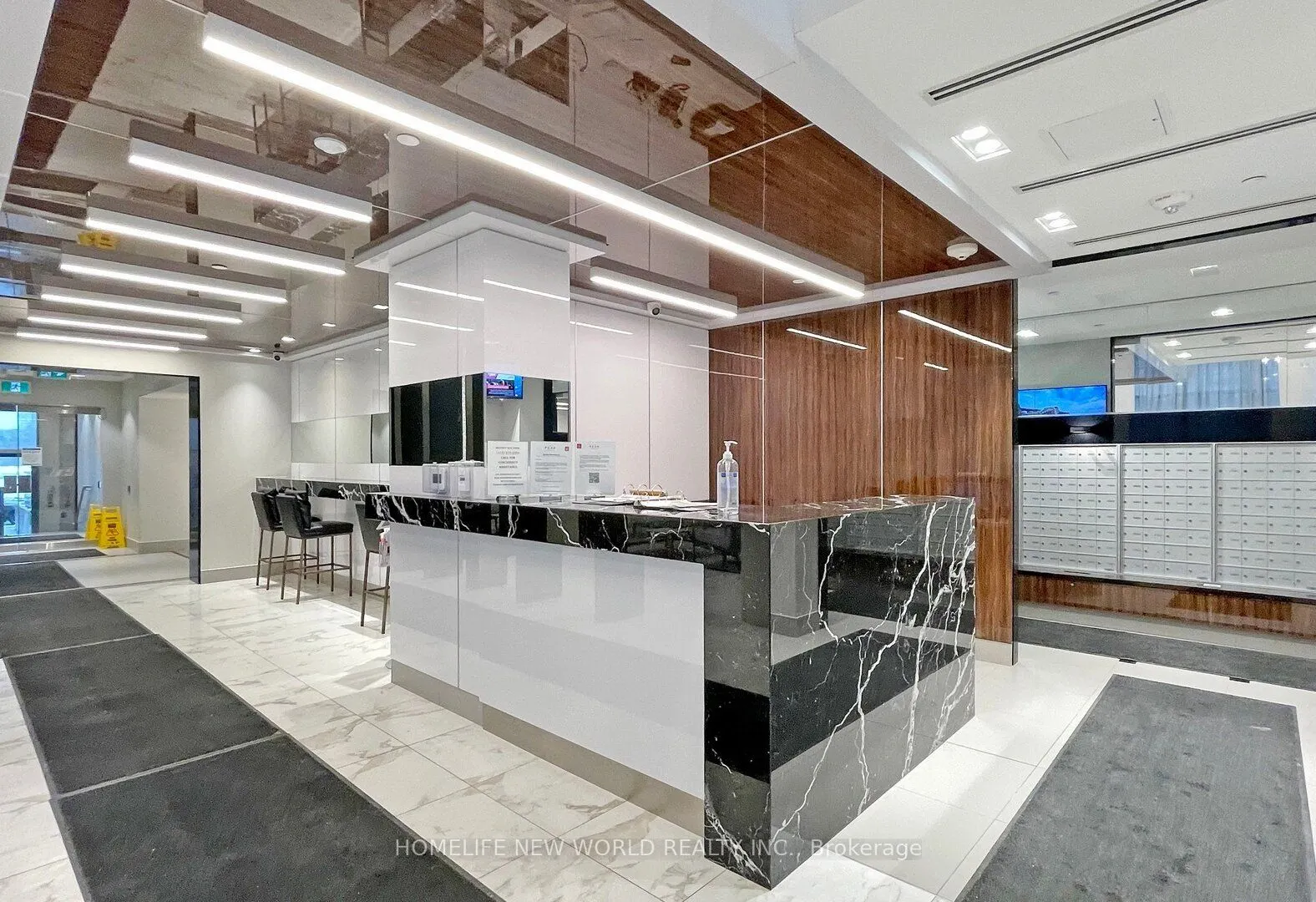 32 Forest Manor Road, #3006