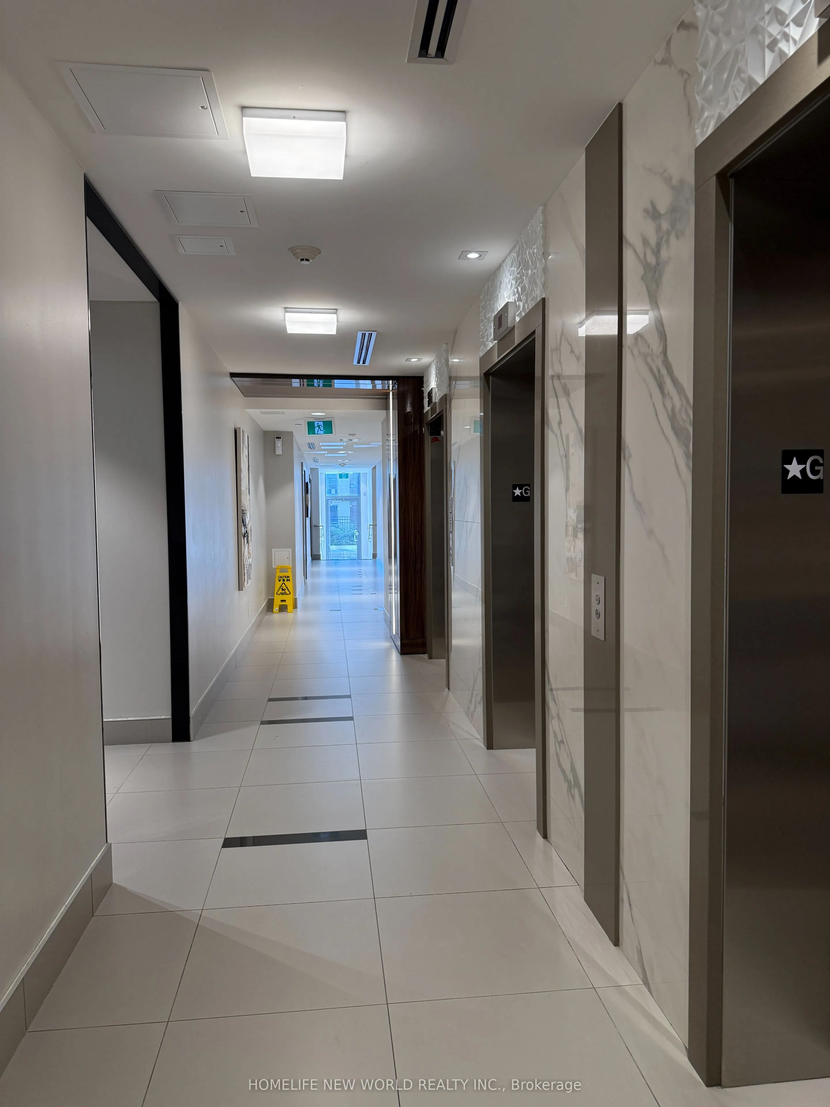 32 Forest Manor Road, #3006