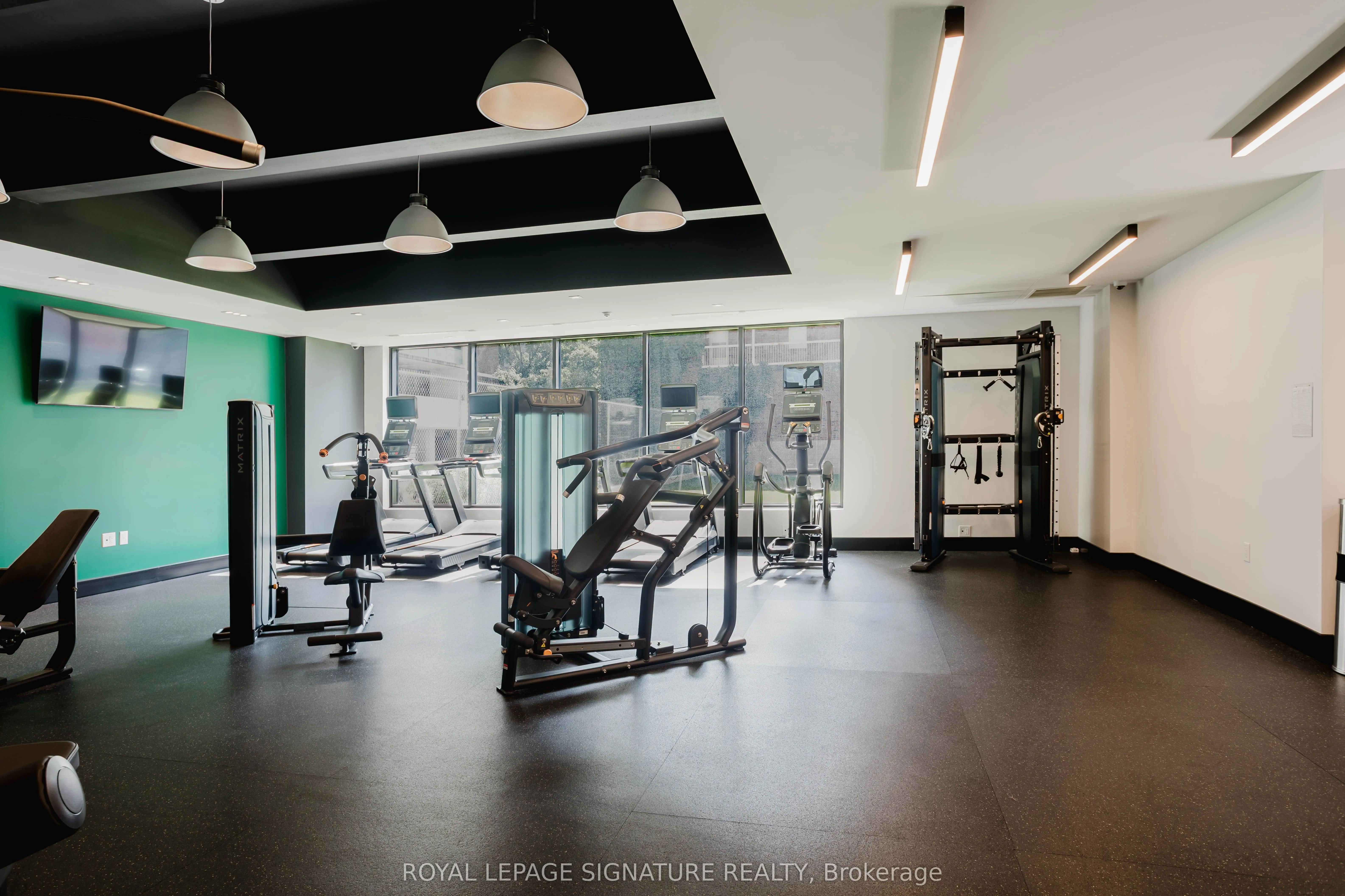 33 Isabella Street, #205