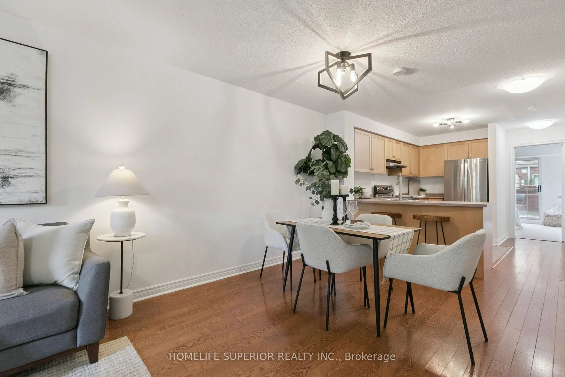 122 Strachan Avenue, #1