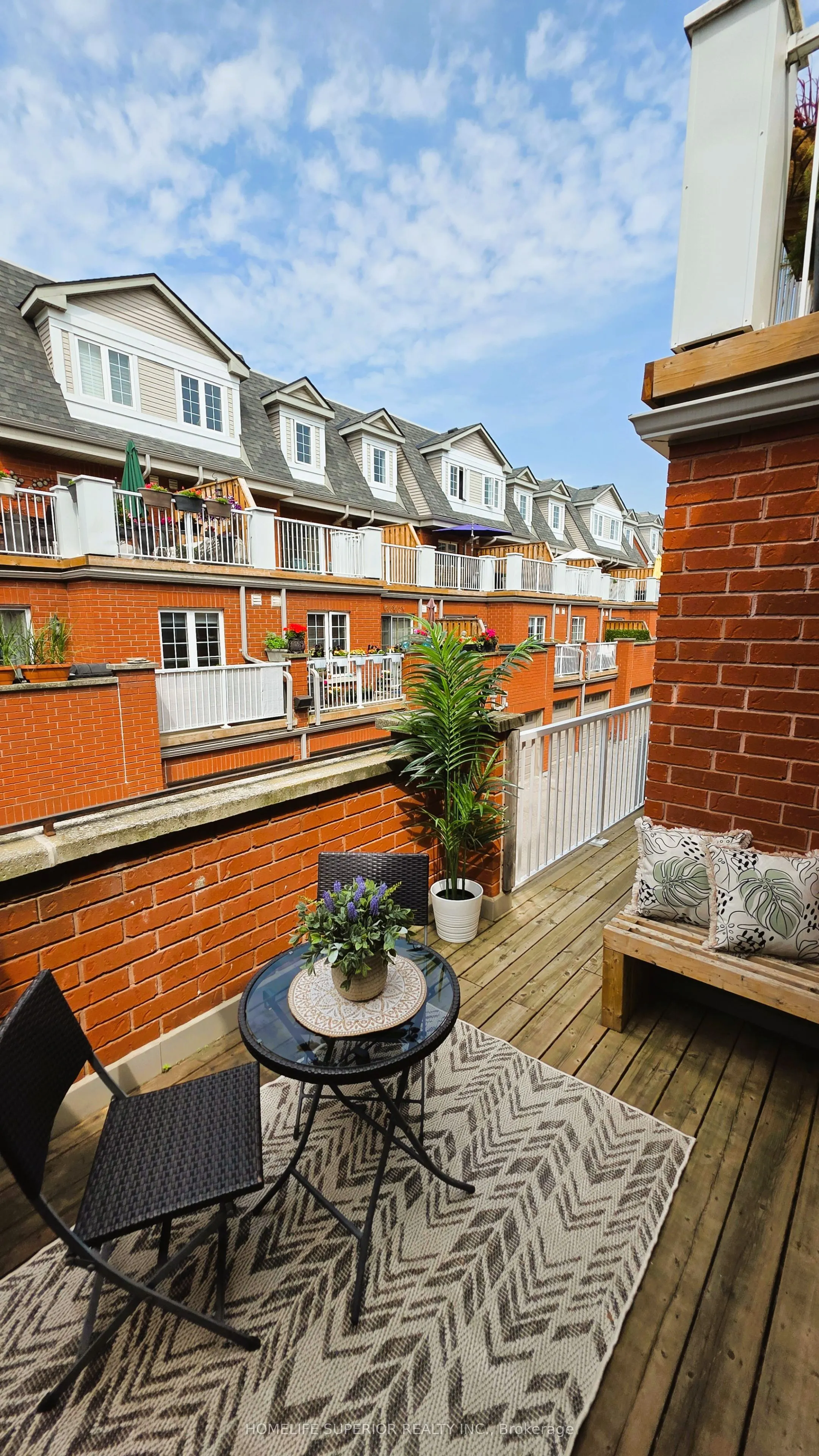 122 Strachan Avenue, #1