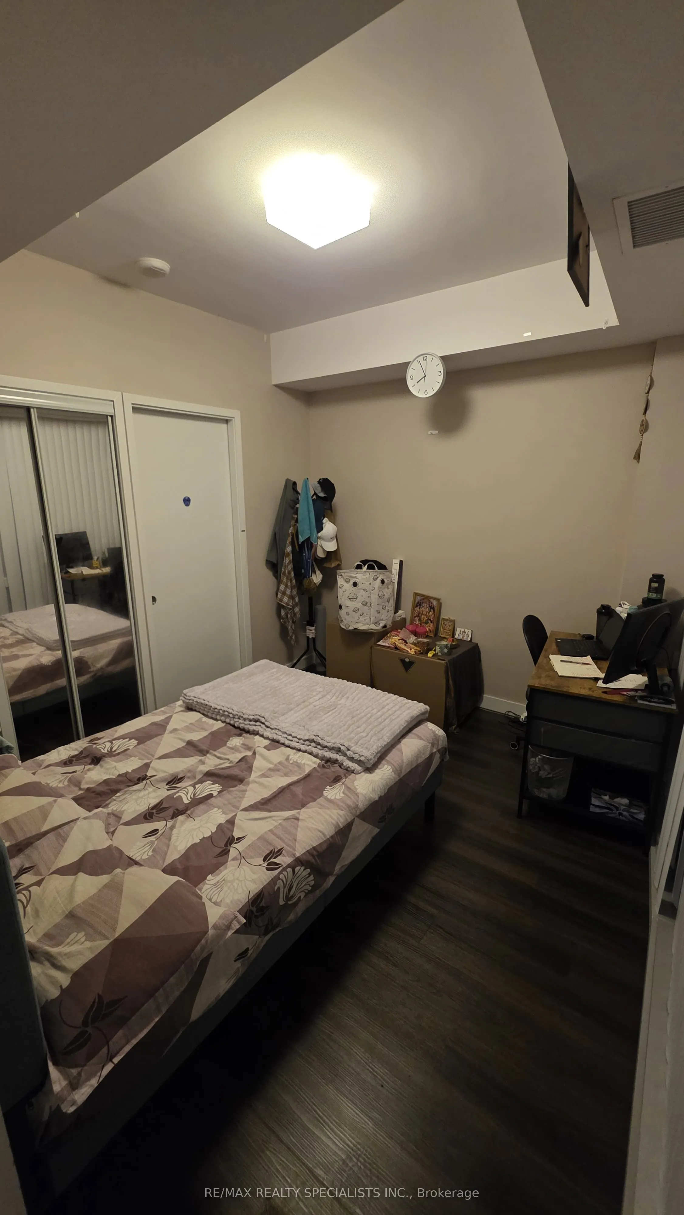 12 YORK Street, #1704