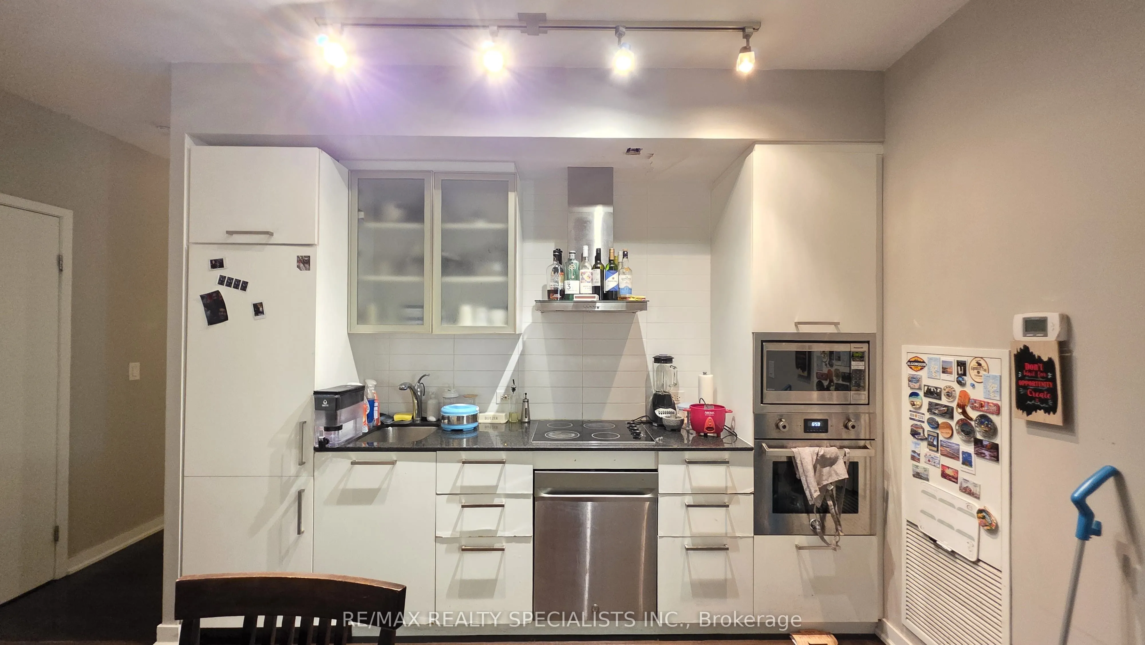 12 YORK Street, #1704