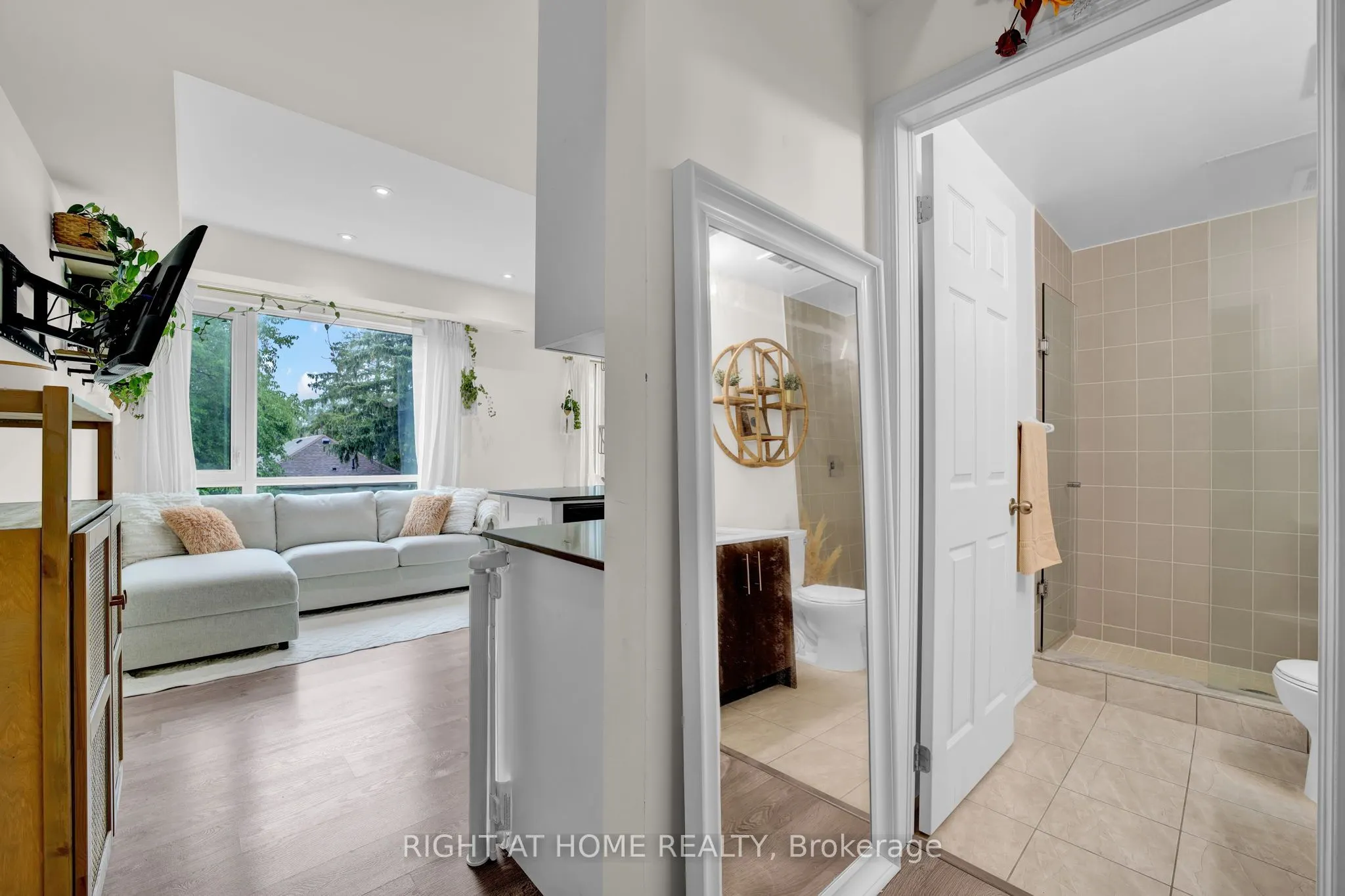 639 Lawrence Avenue W, #312