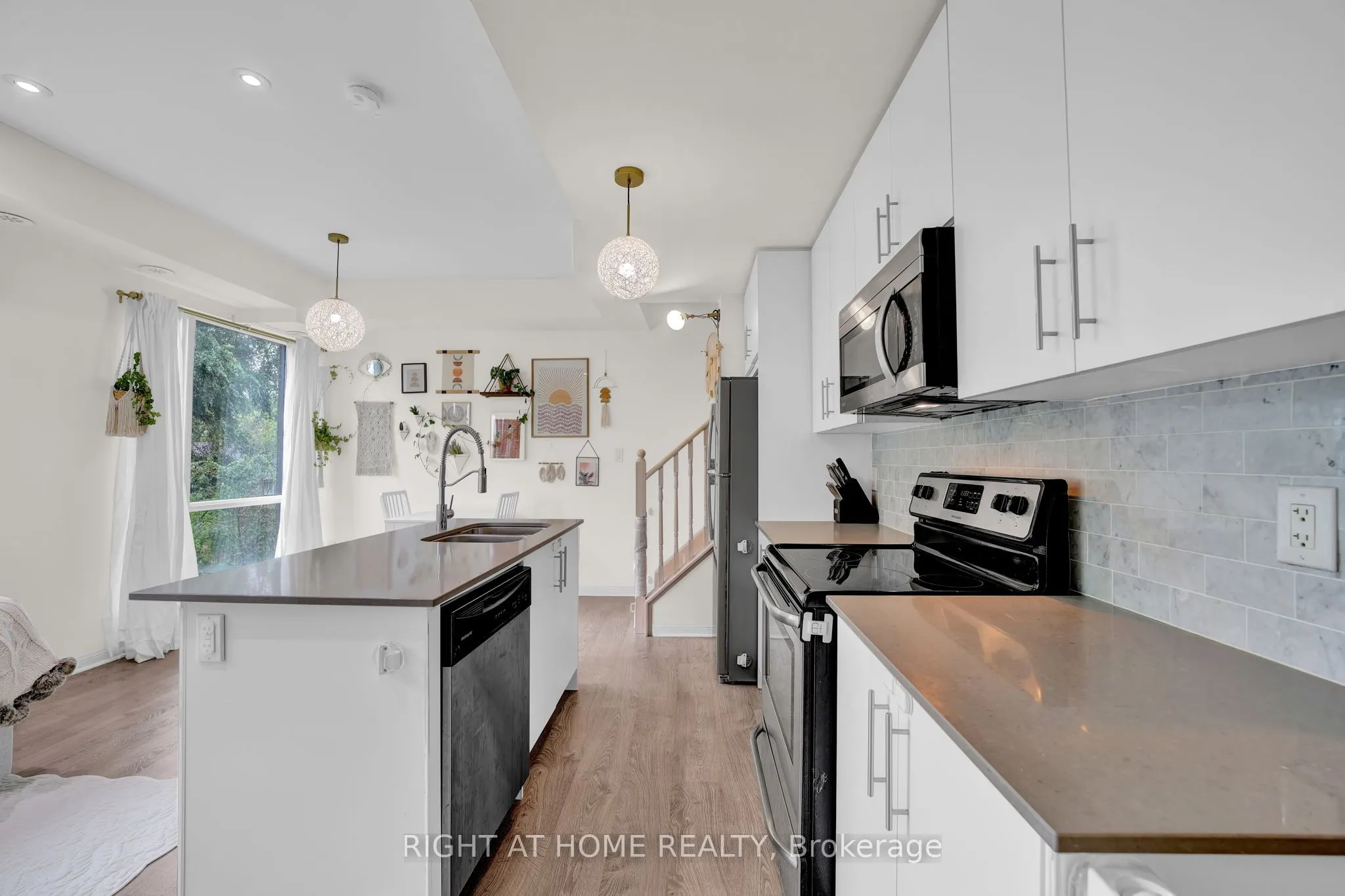 639 Lawrence Avenue W, #312