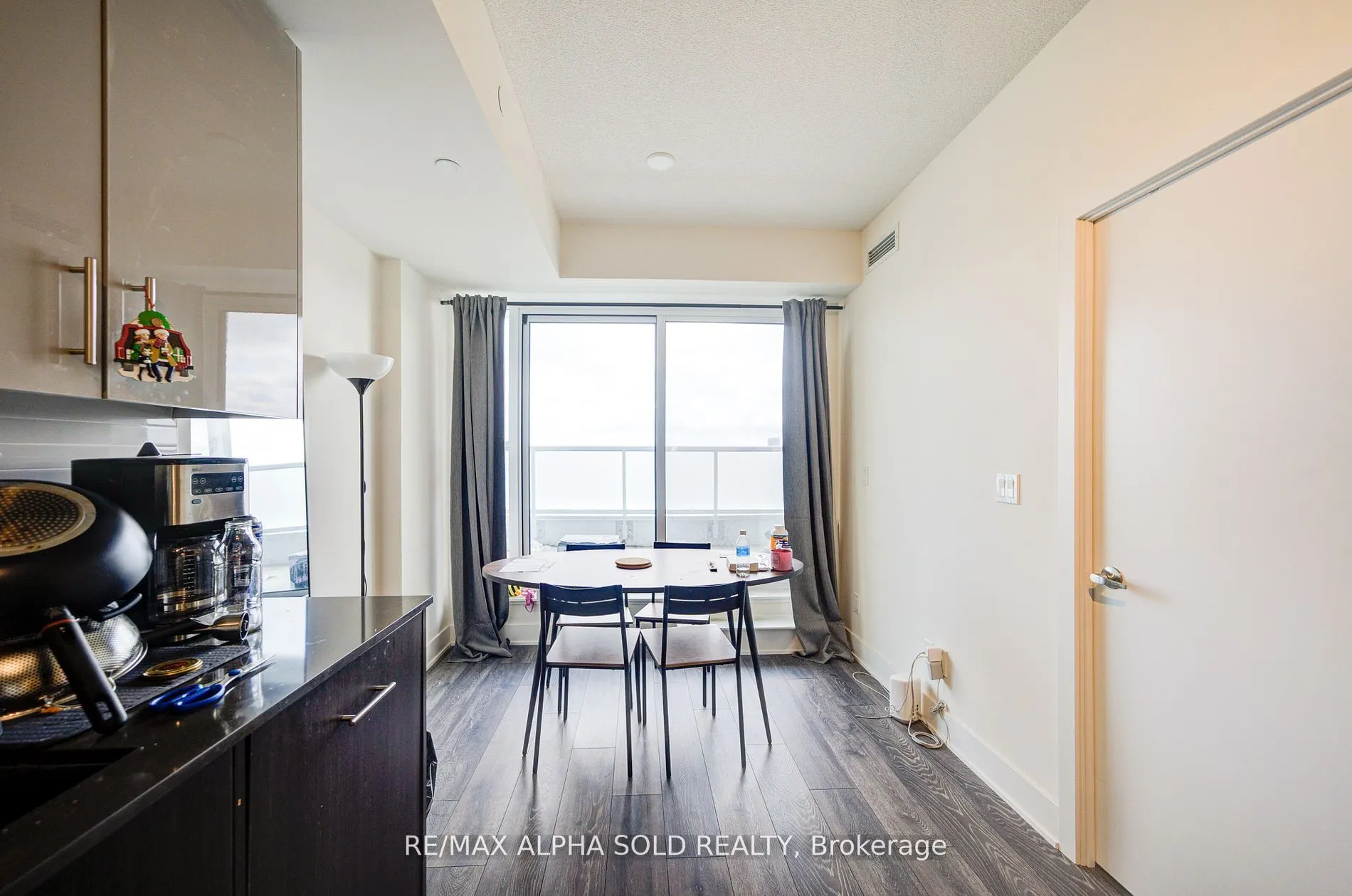188 Fairview Mall Drive, #618