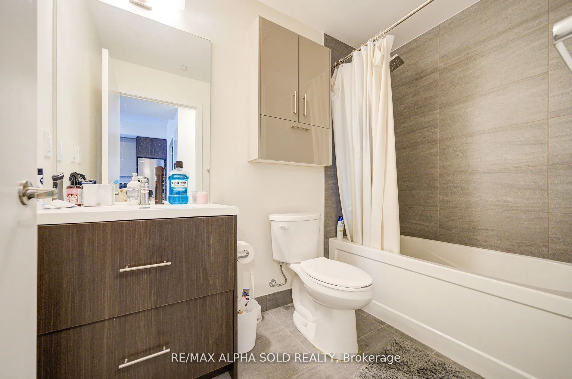 188 Fairview Mall Drive, #618