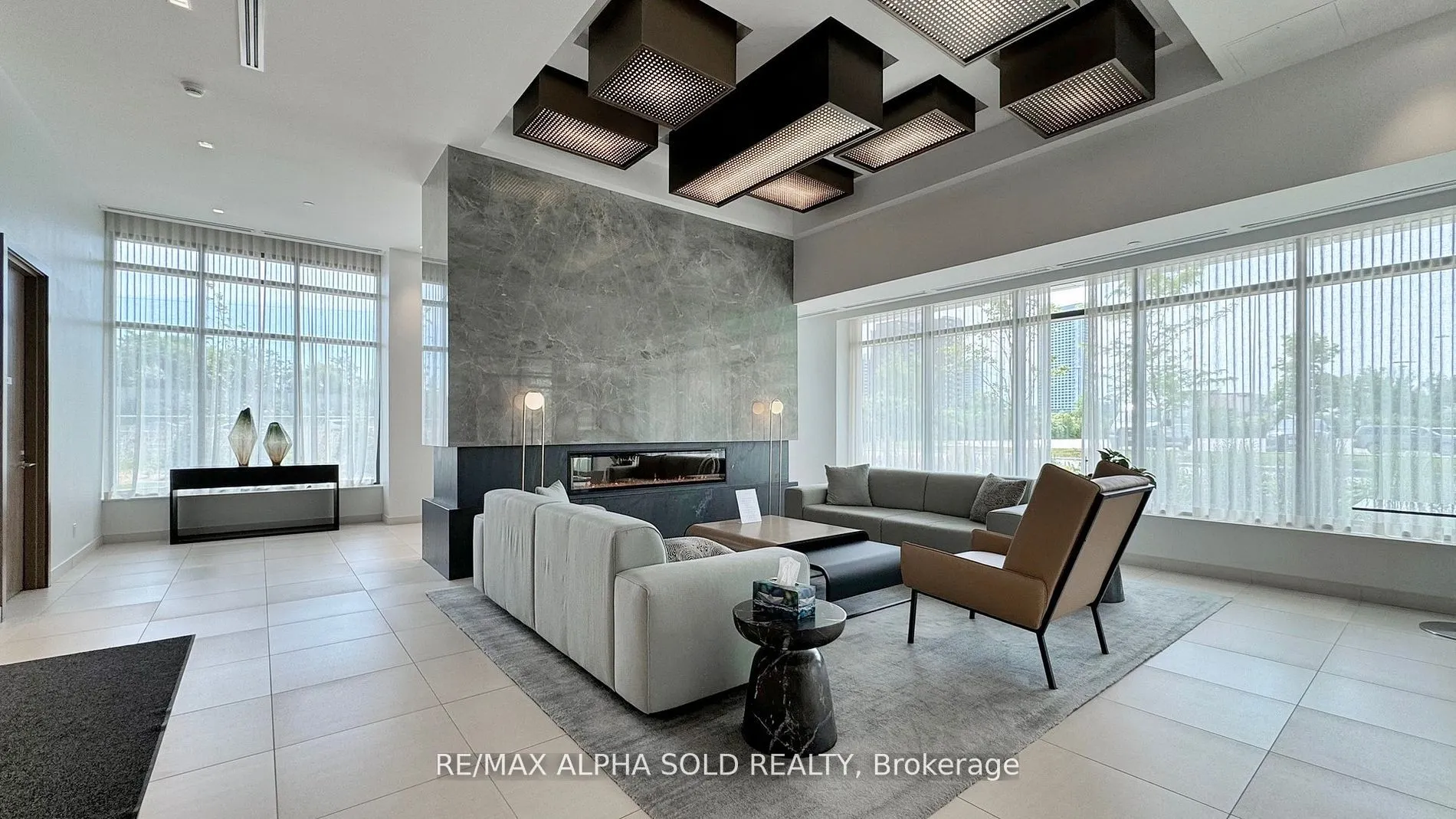 188 Fairview Mall Drive, #618