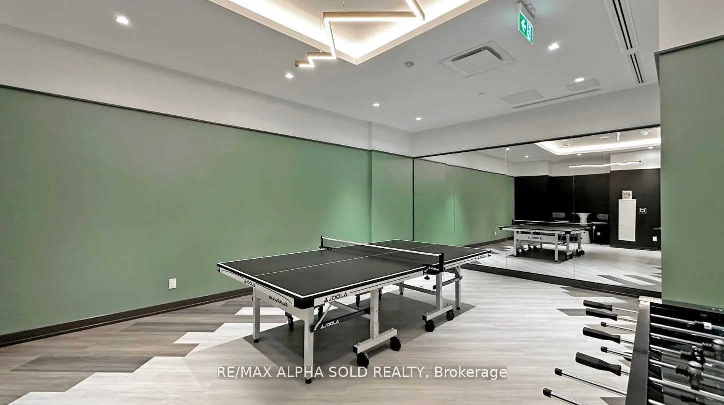 188 Fairview Mall Drive, #618