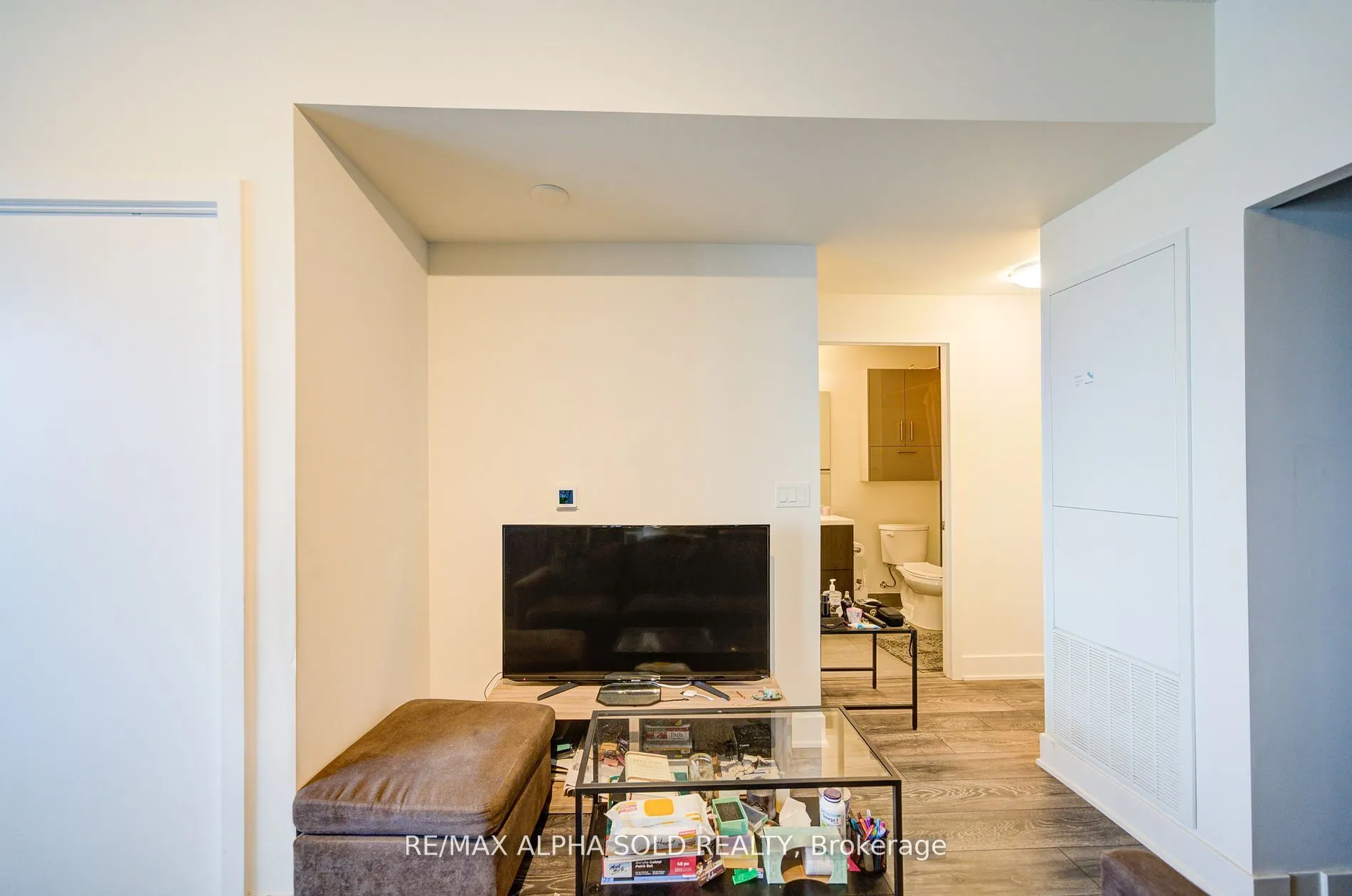 188 Fairview Mall Drive, #618